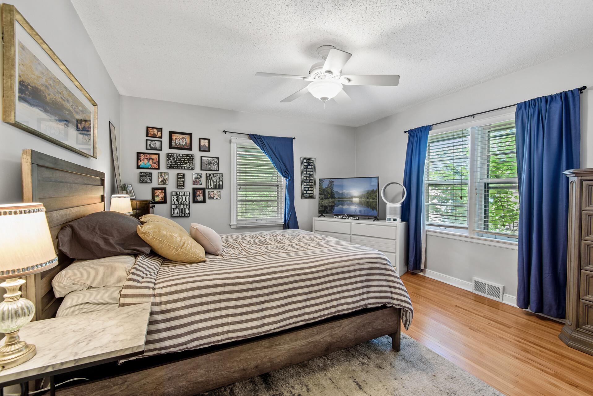 3527 Dupont Avenue S Unit: 4