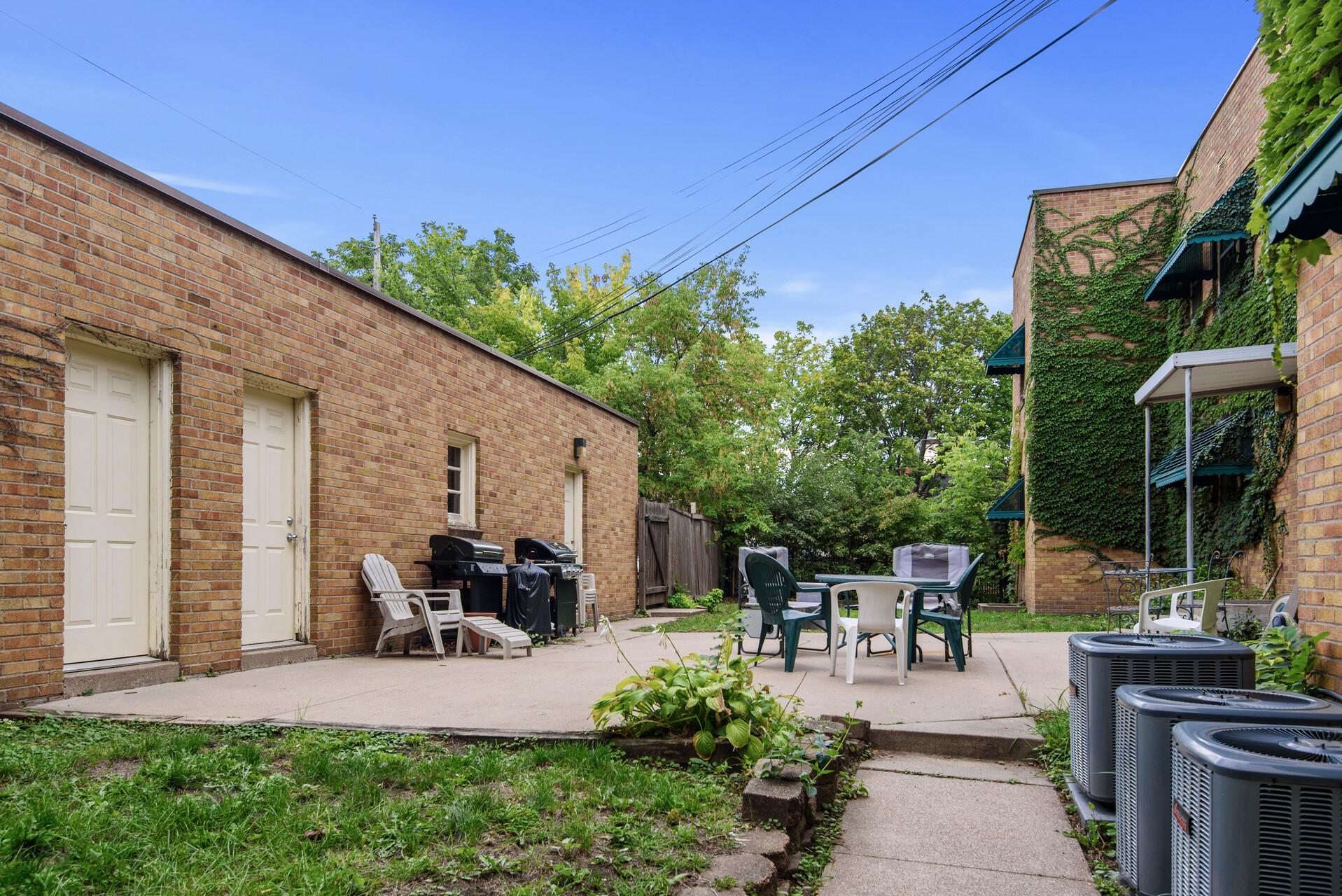3527 Dupont Avenue S Unit: 4
