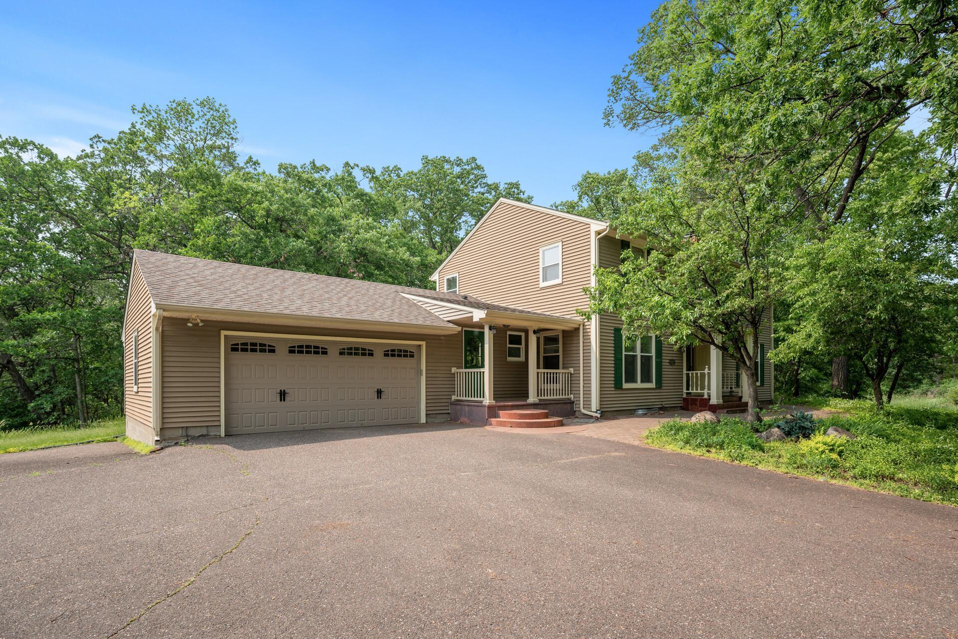 9 Woodhill Lane