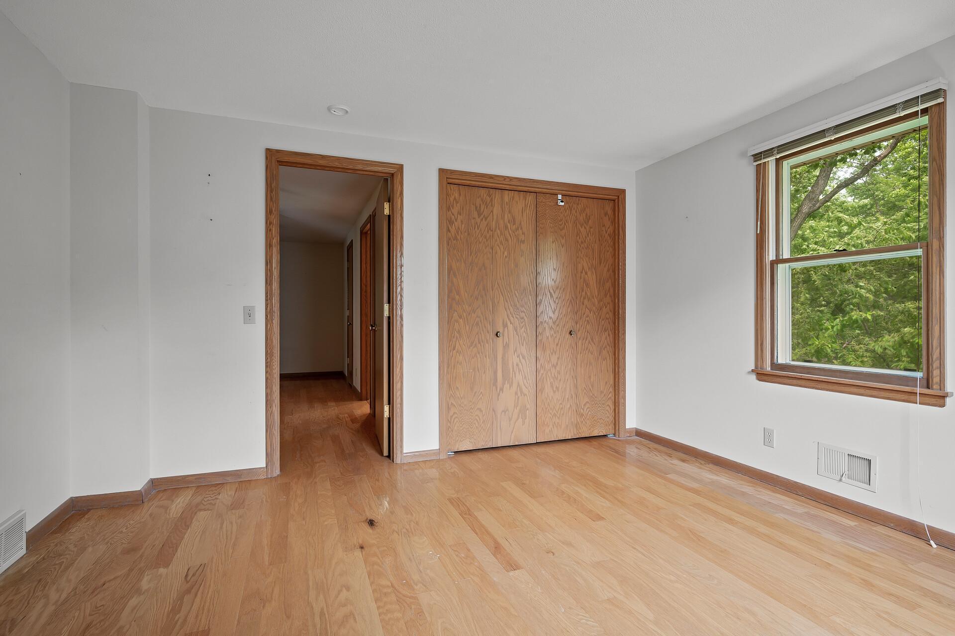 9 Woodhill Lane