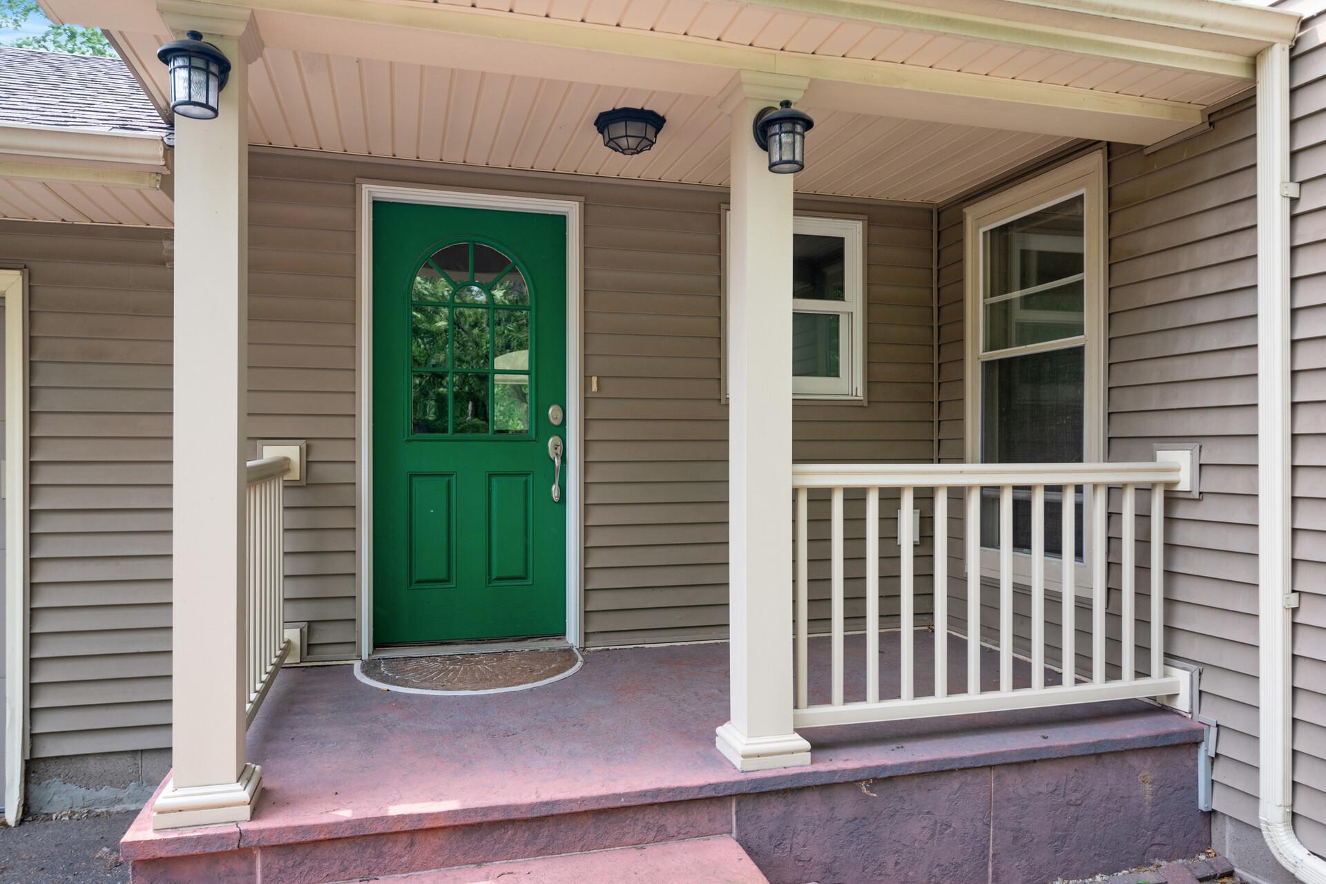 9 Woodhill Lane