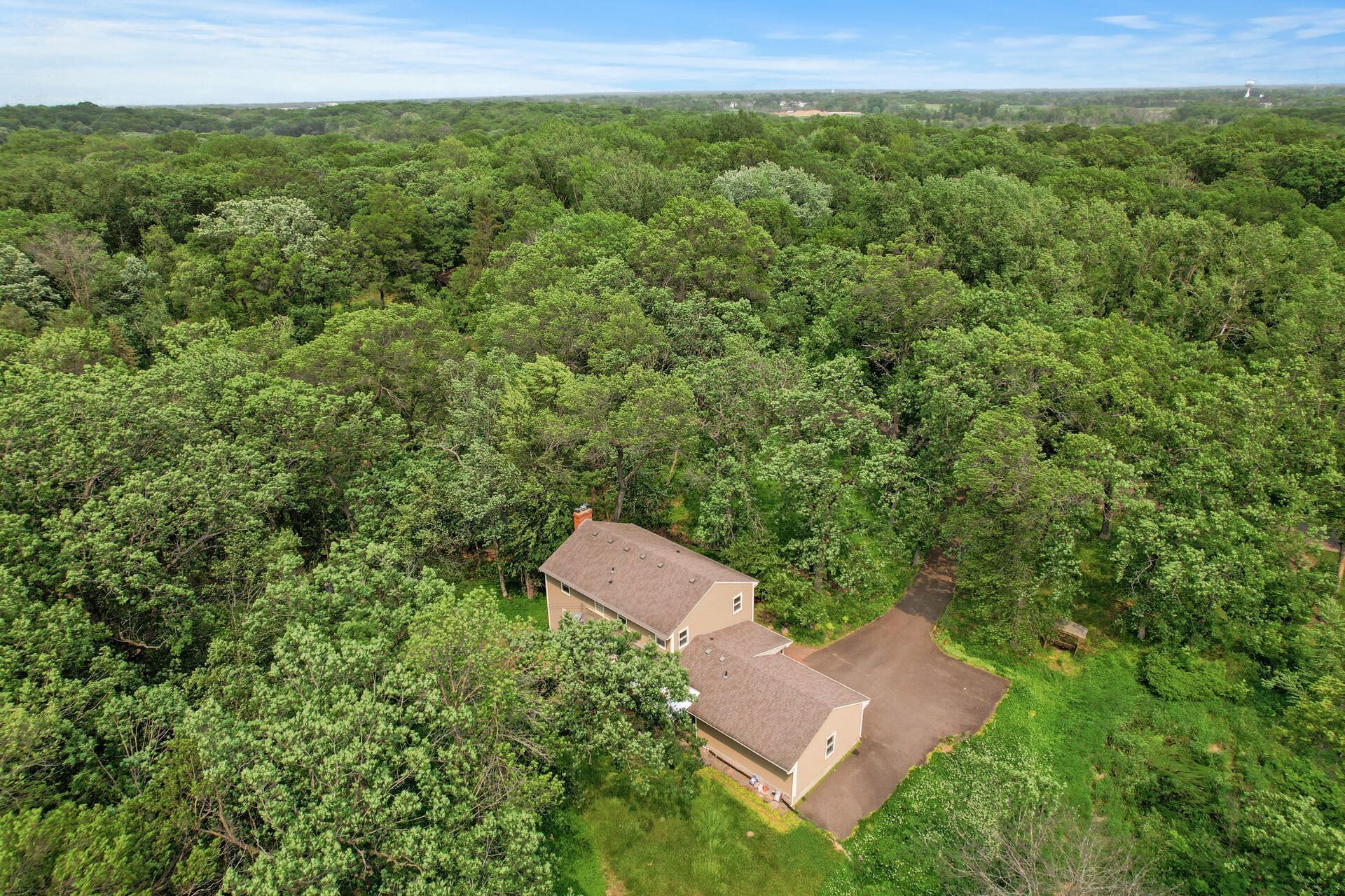 9 Woodhill Lane