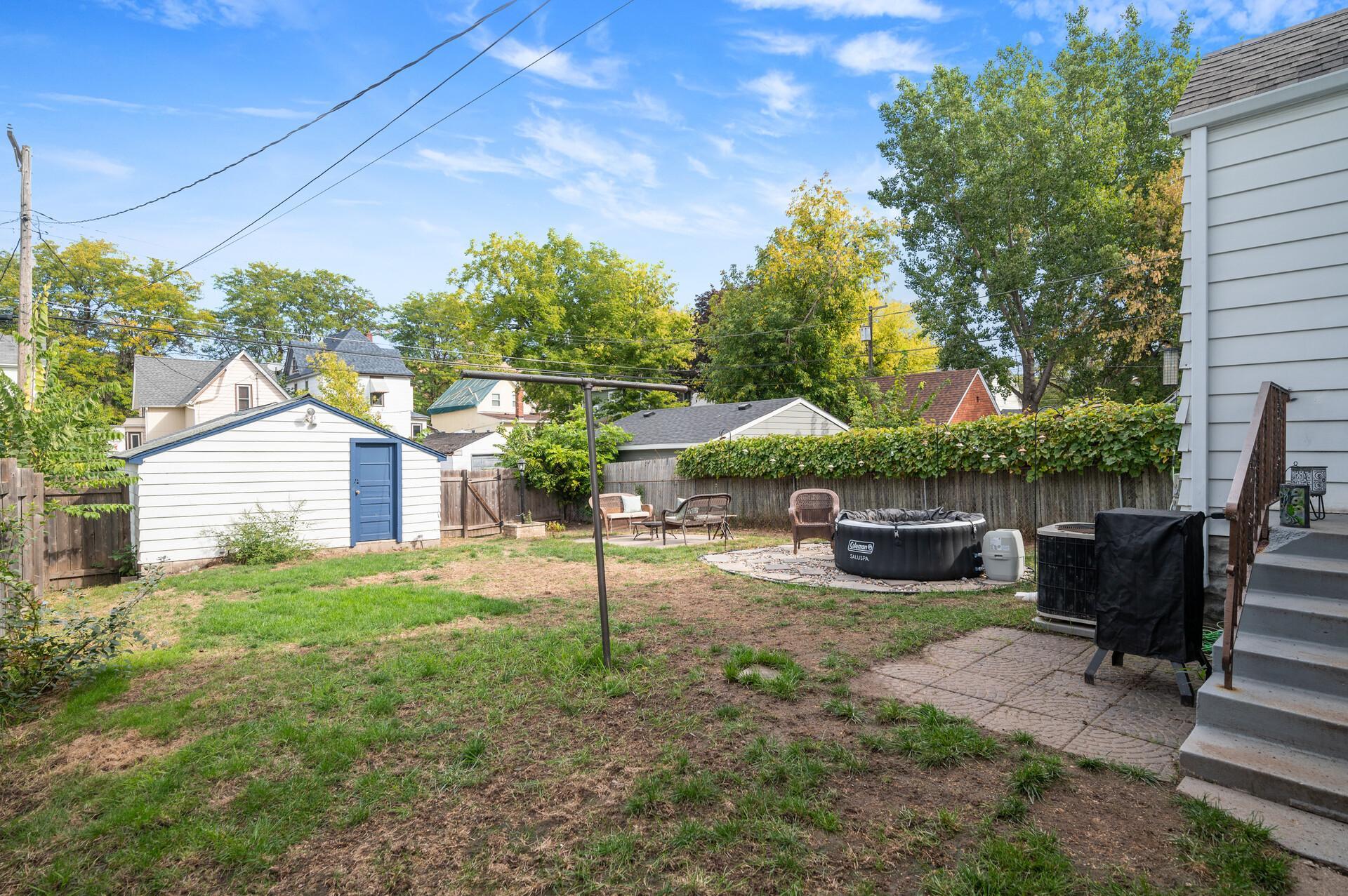 911 Magnolia Avenue E