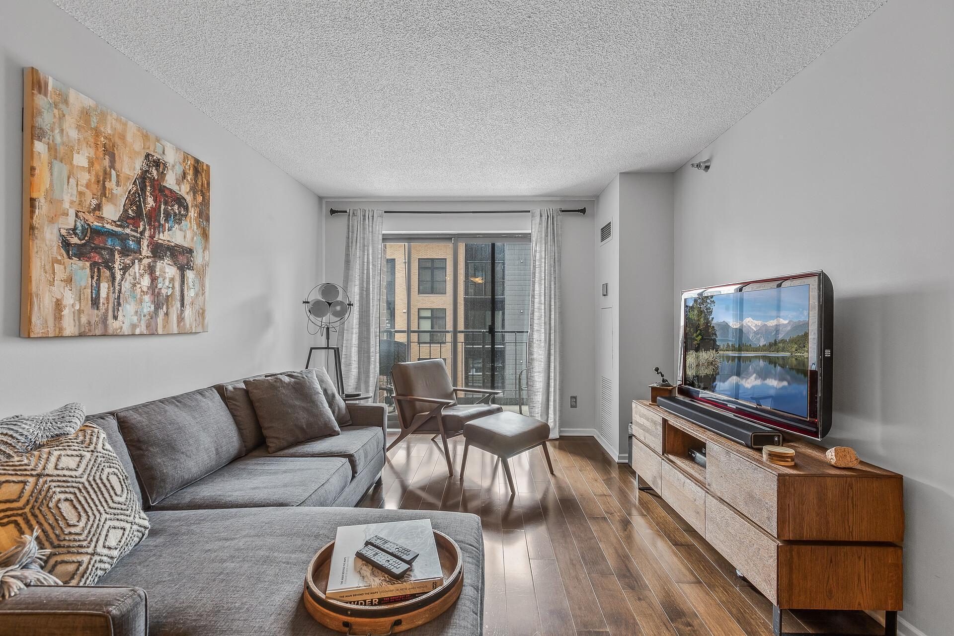 401 1st Street S Unit: 303