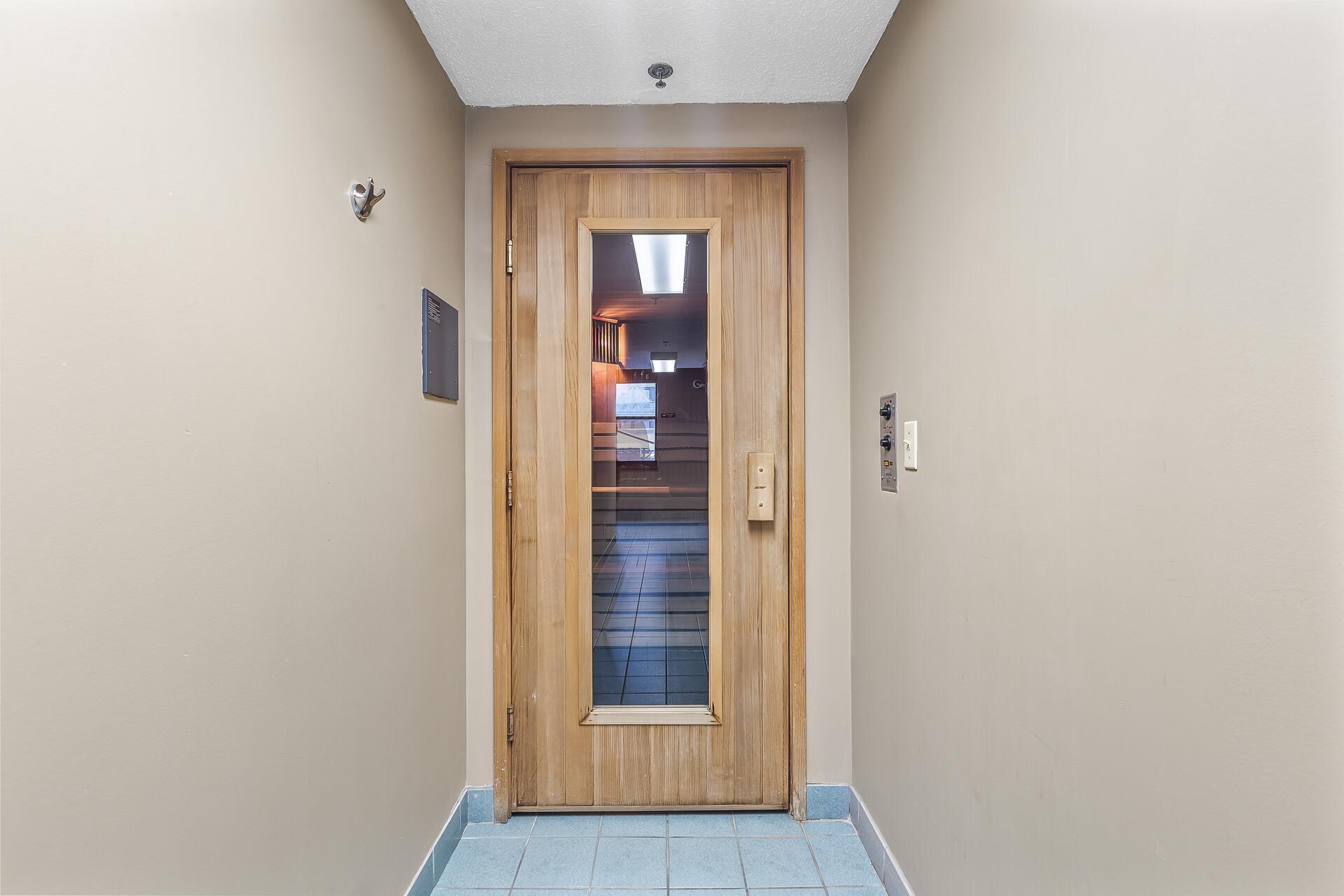 401 1st Street S Unit: 303
