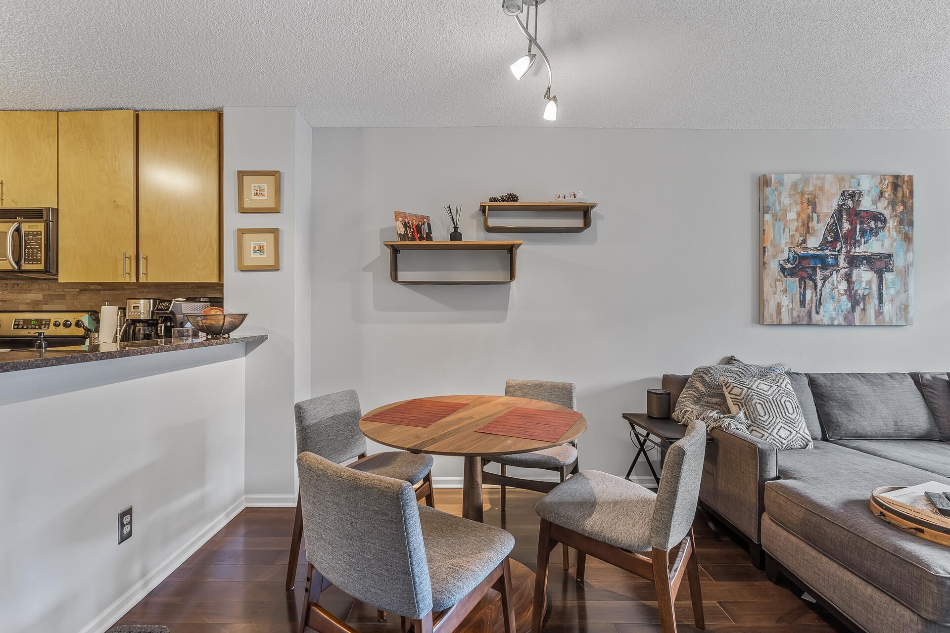 401 1st Street S Unit: 303