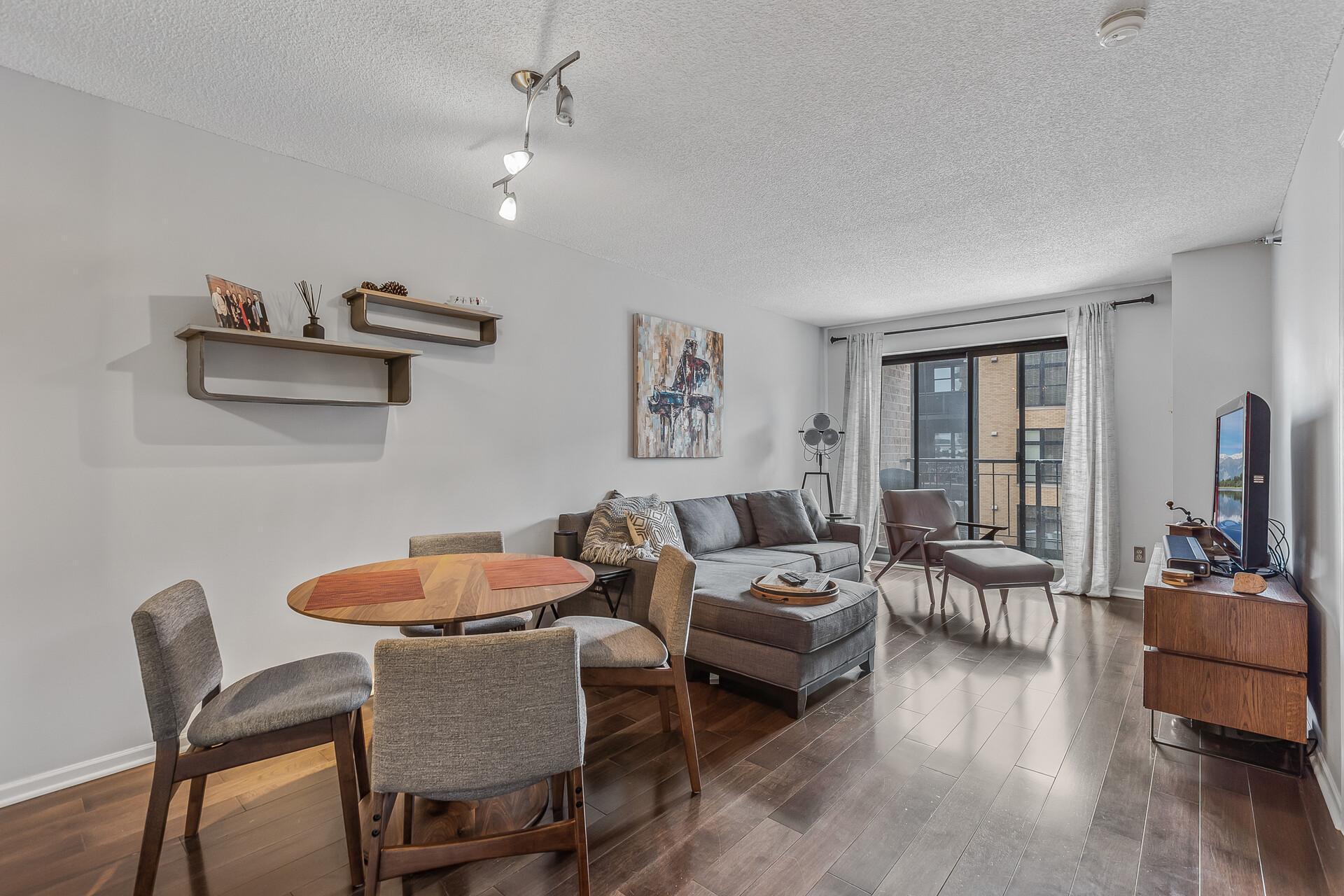 401 1st Street S Unit: 303