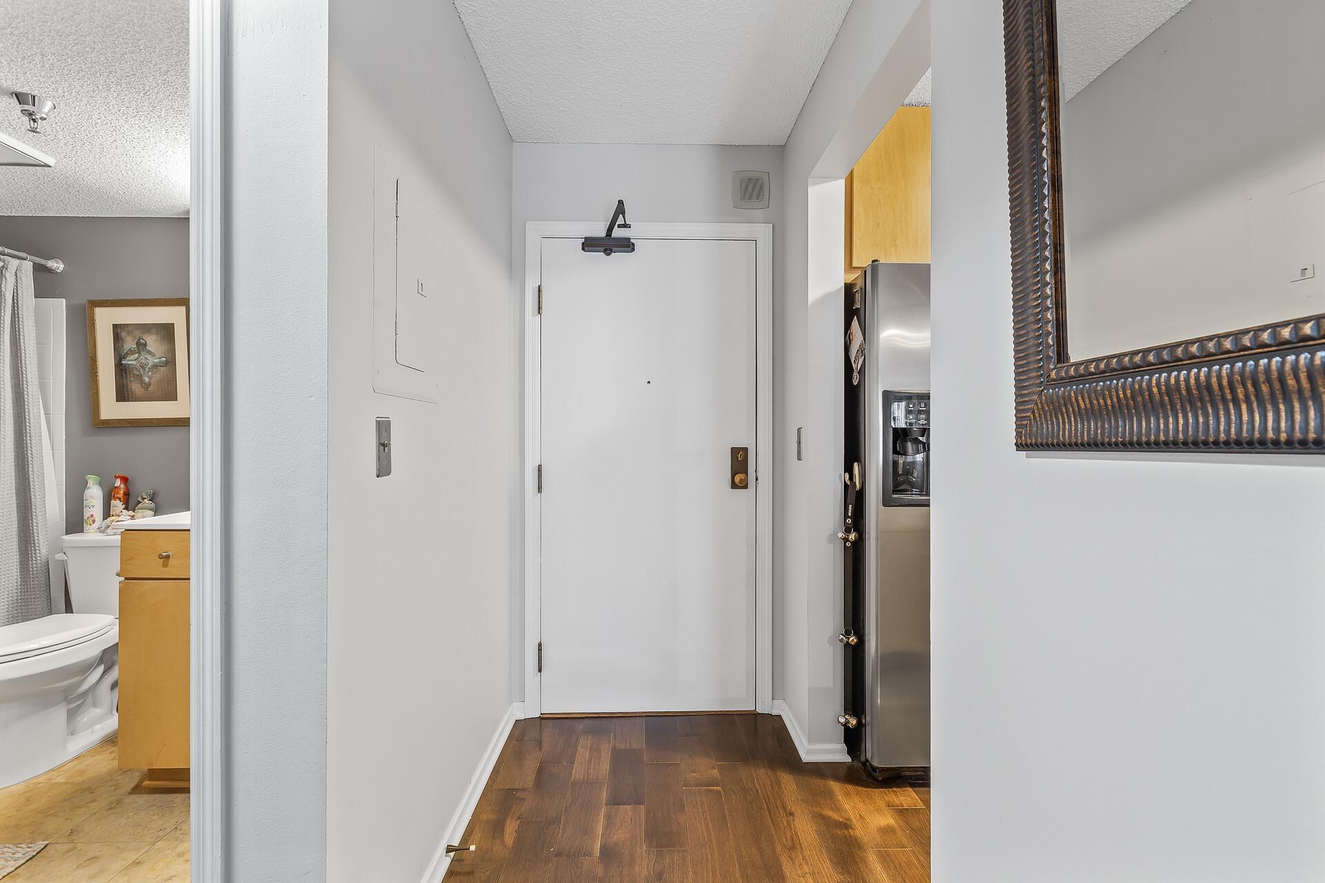 401 1st Street S Unit: 303