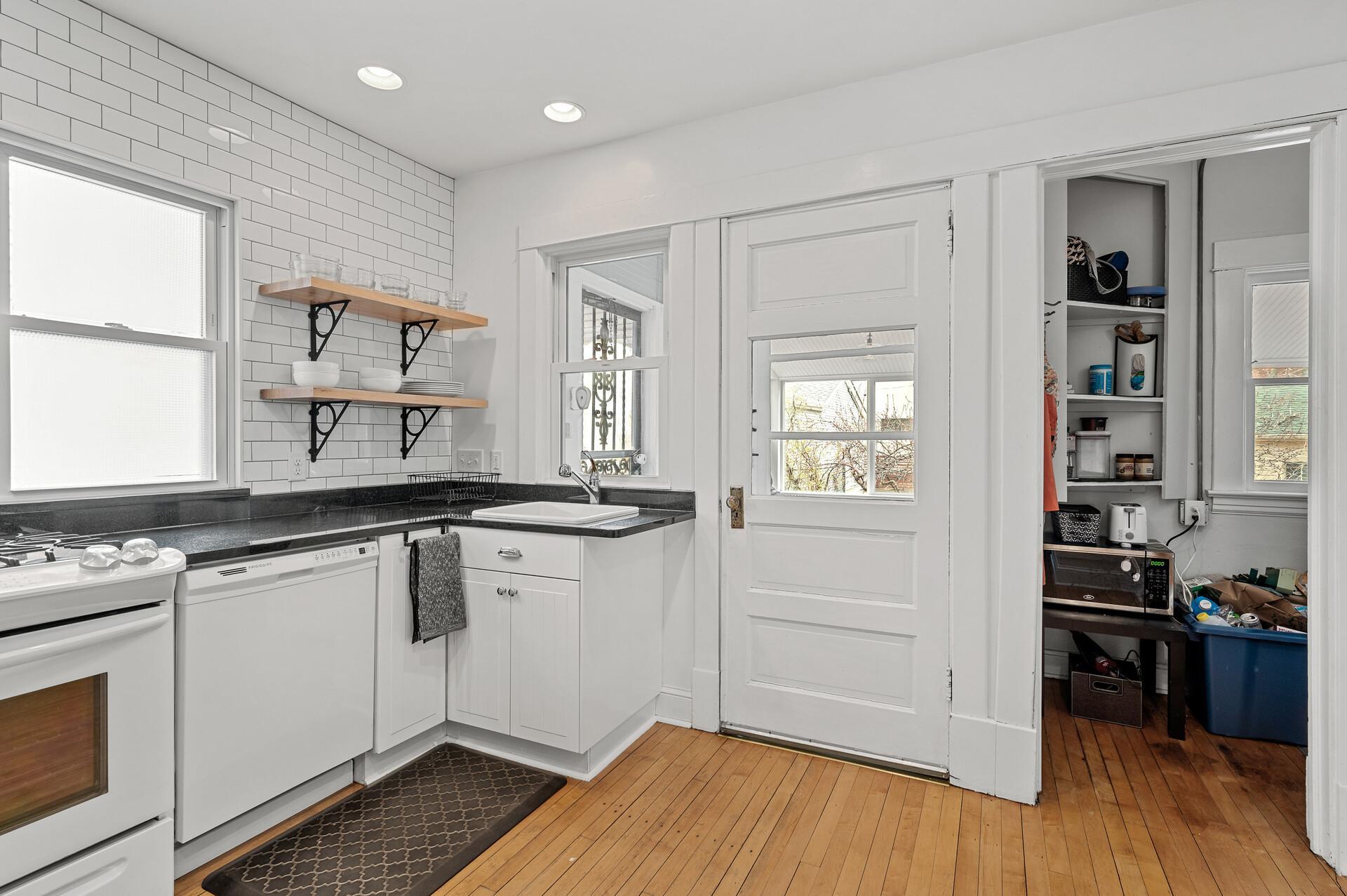 3605 Dupont Avenue S