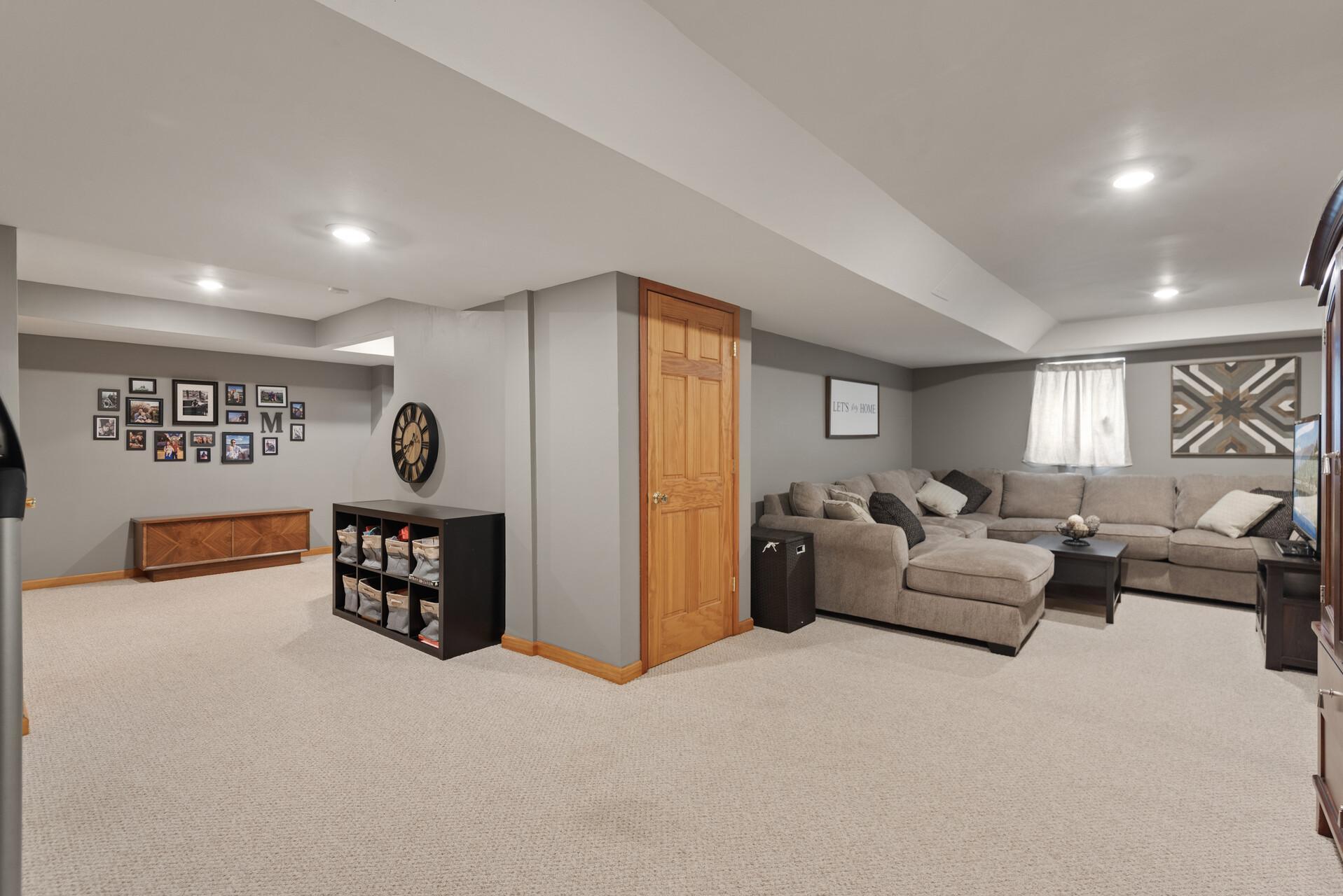 7970 Cobblestone Road