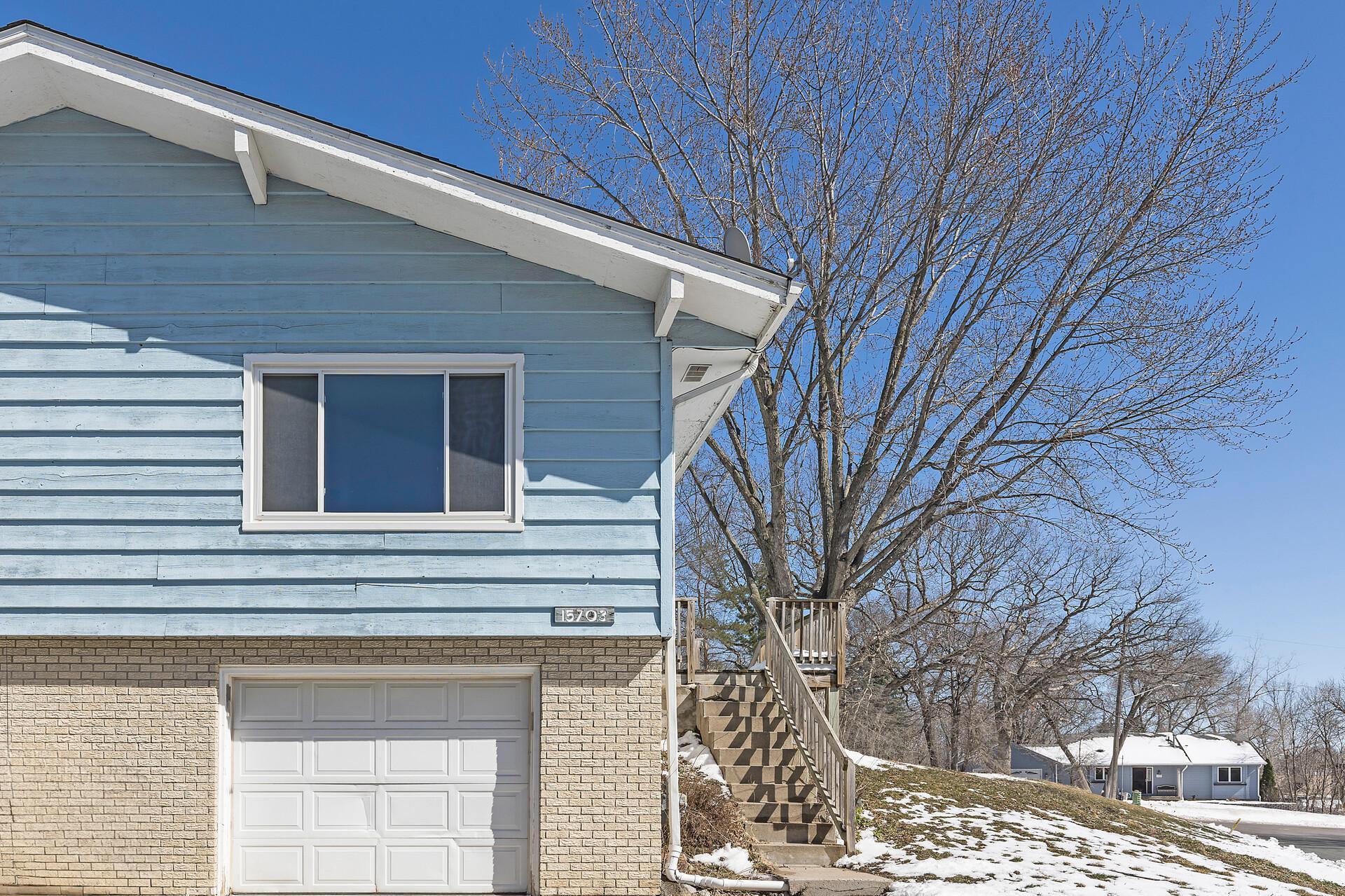 15703 Wildwood Circle SE