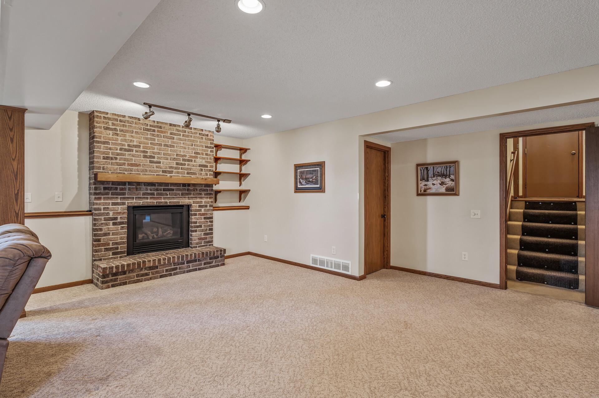 8205 Upper 145th Street W