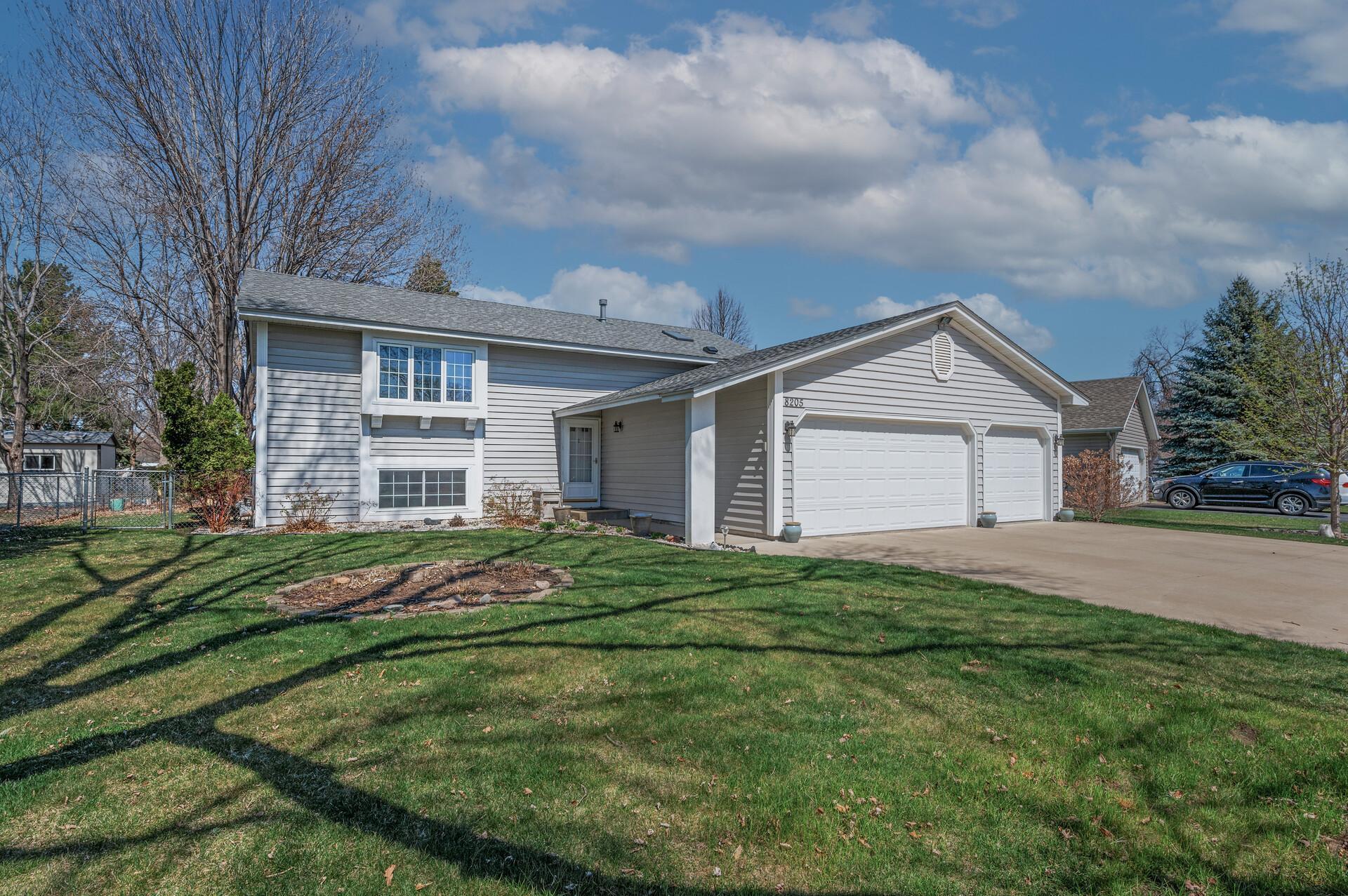 8205 Upper 145th Street W