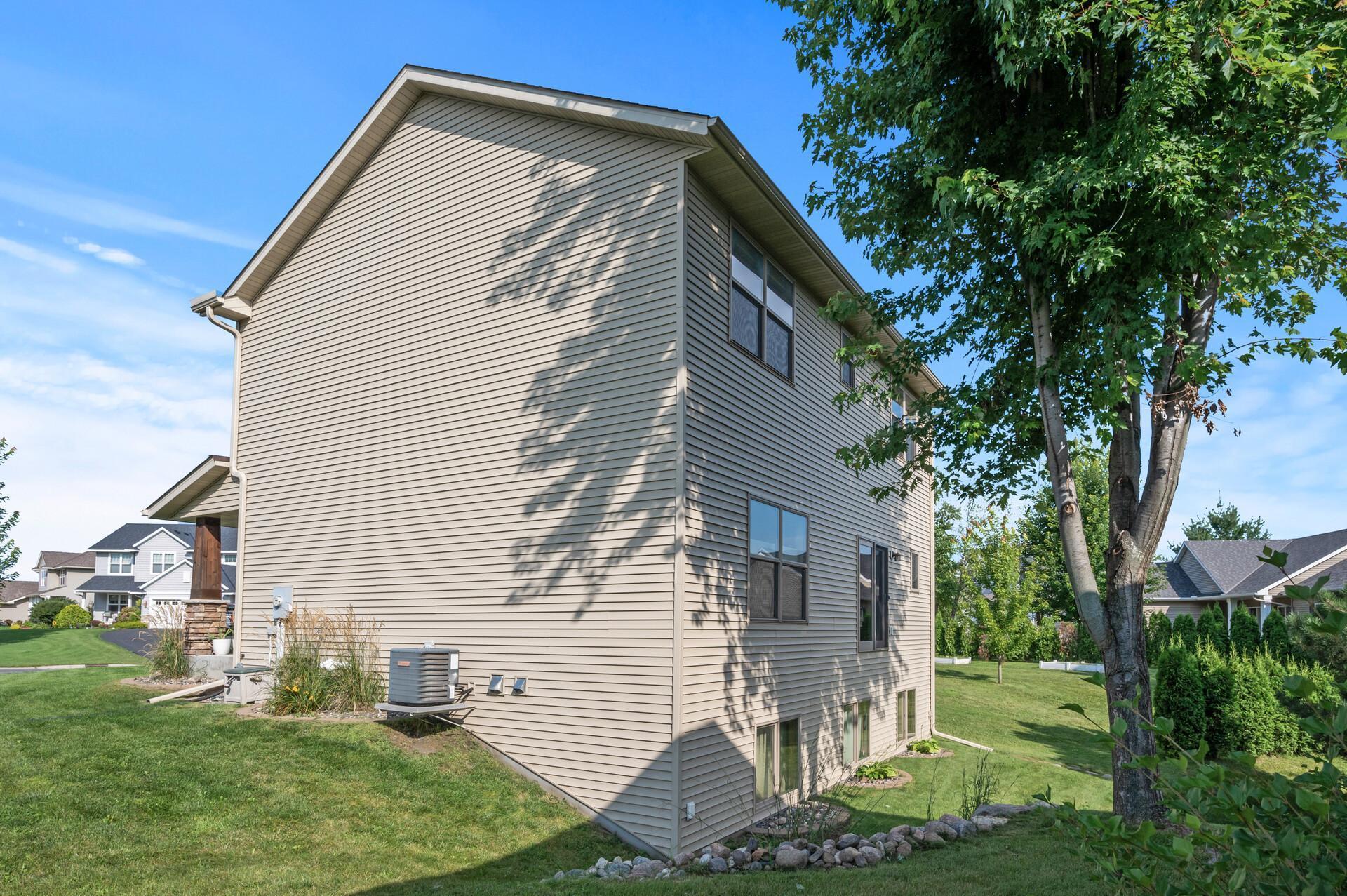 648 Lynn Court