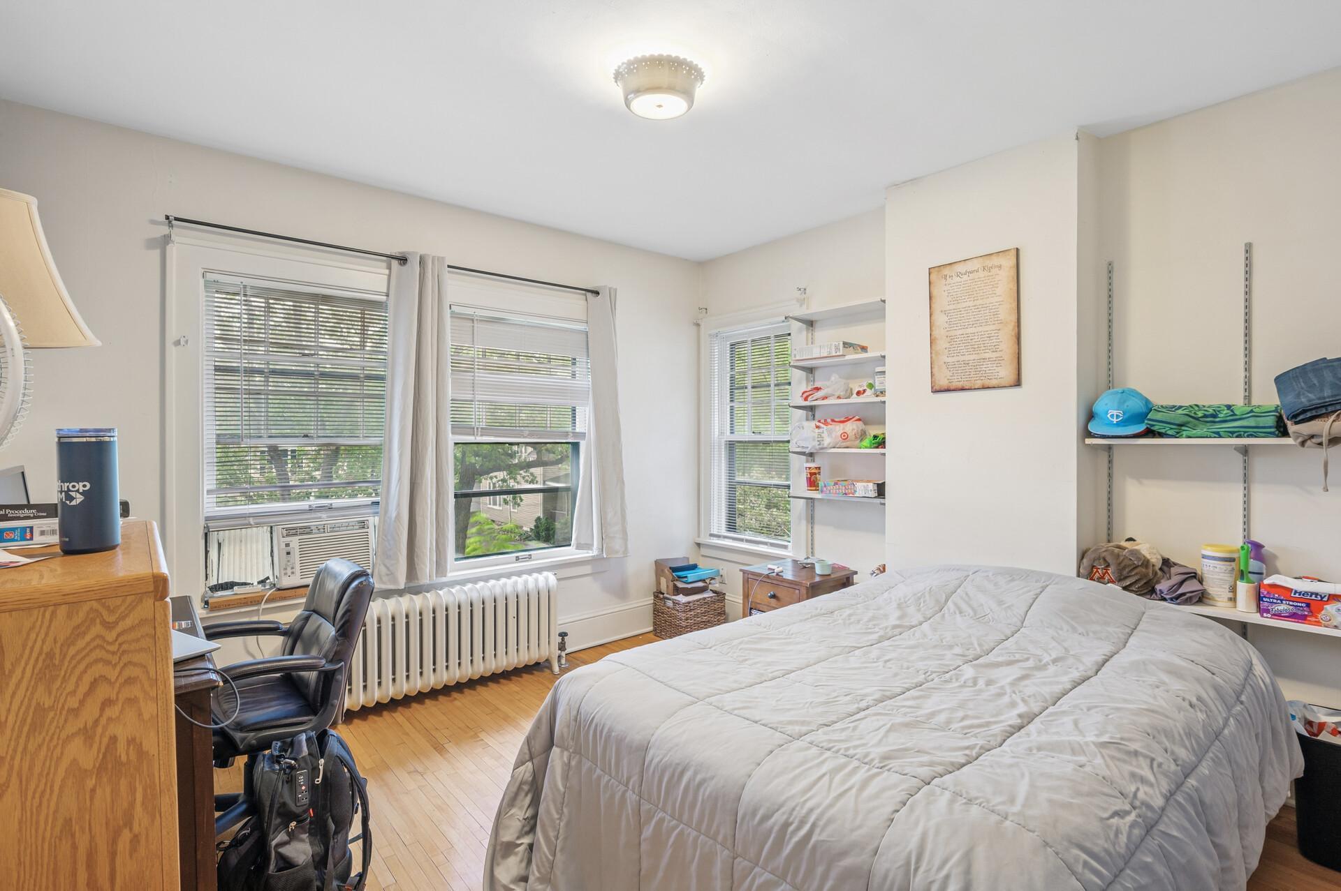 2 Melbourne Avenue SE