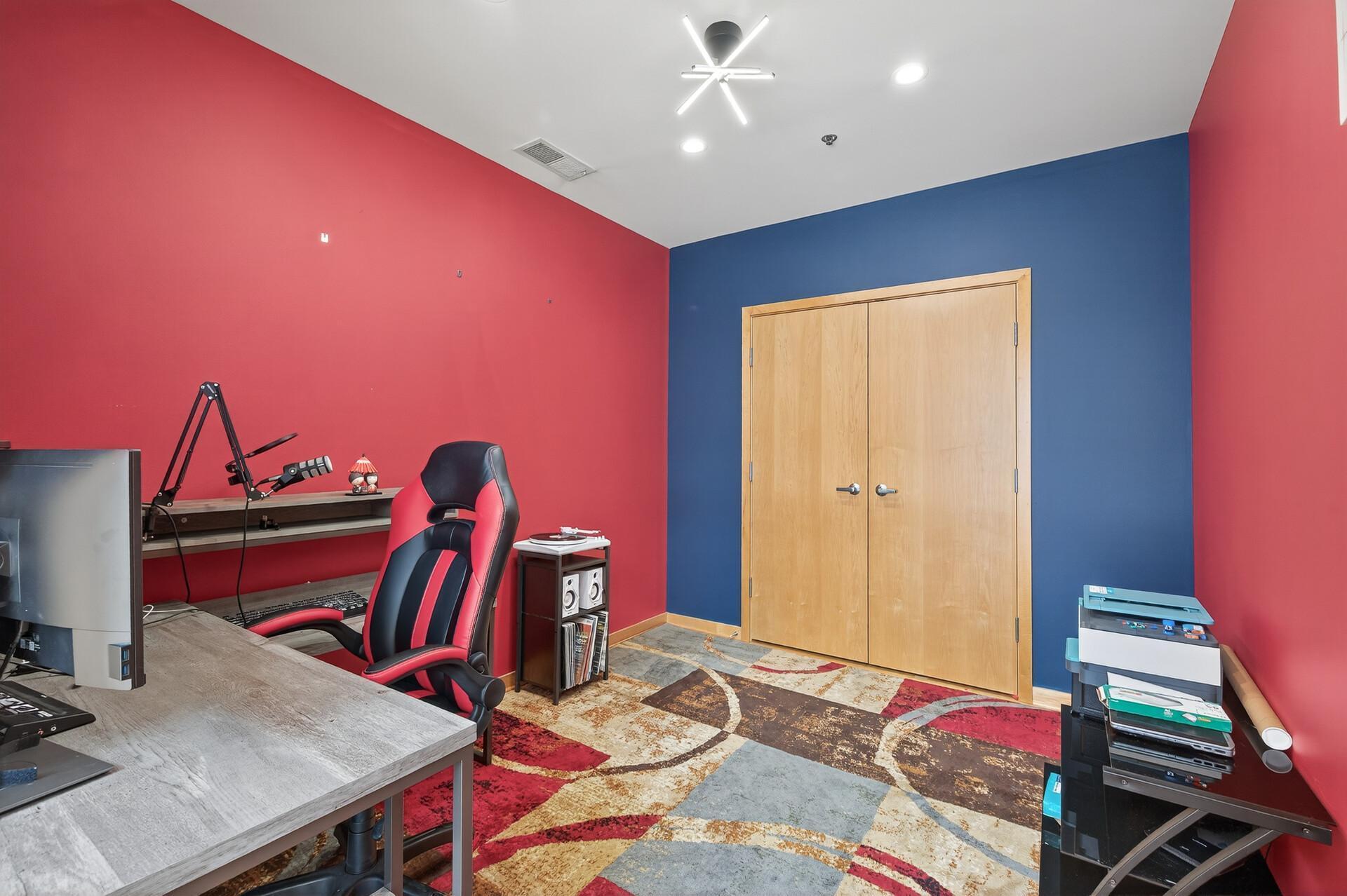 3104 W Lake Street Unit: 405