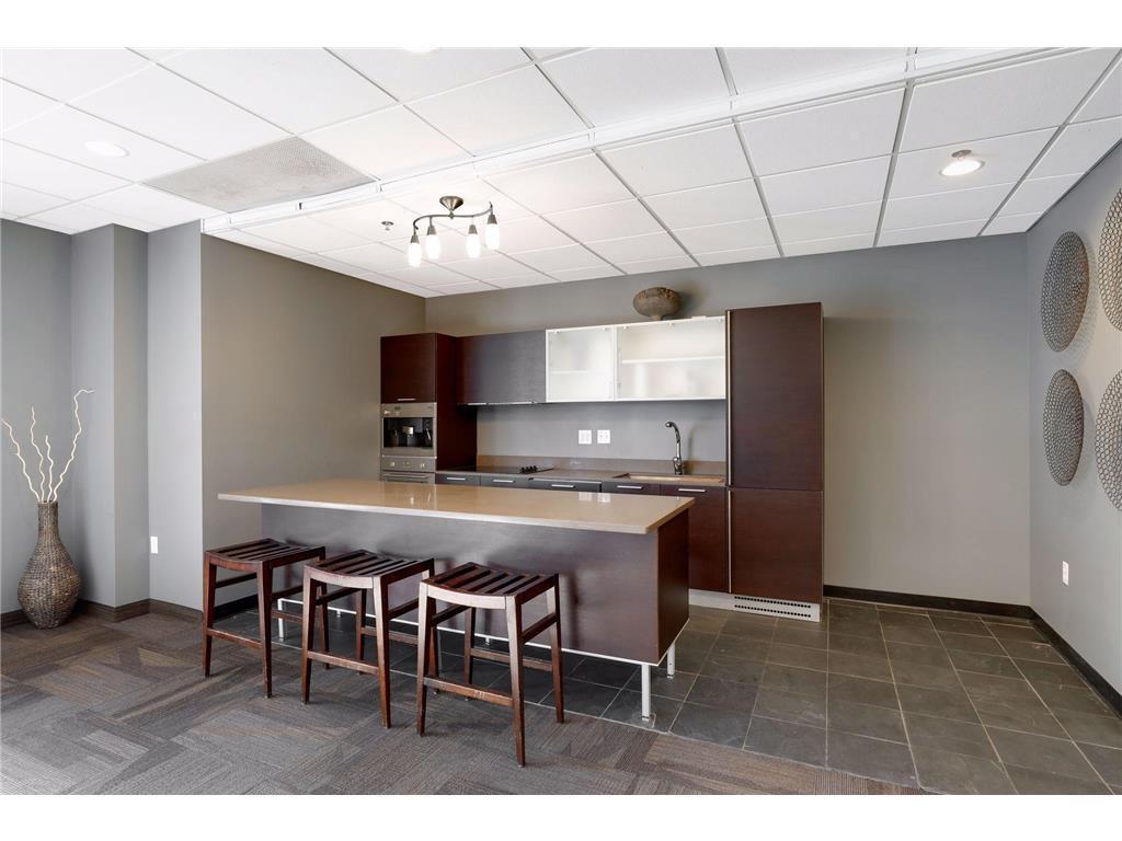 3104 W Lake Street Unit: 405