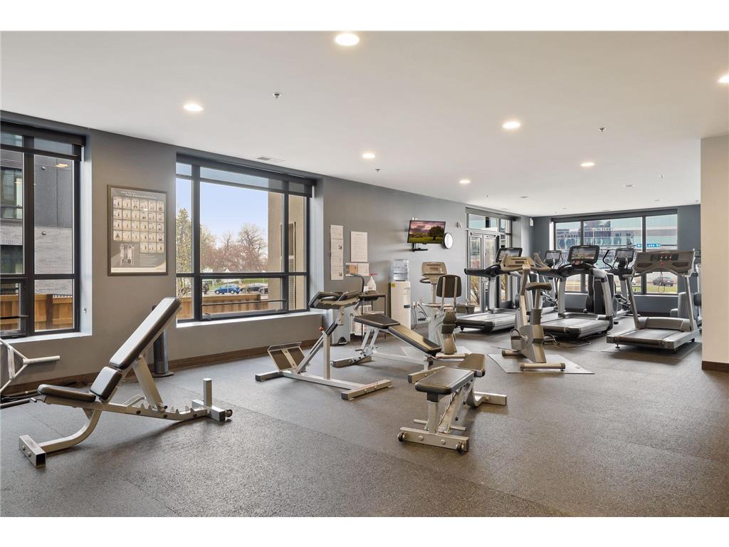3104 W Lake Street Unit: 405