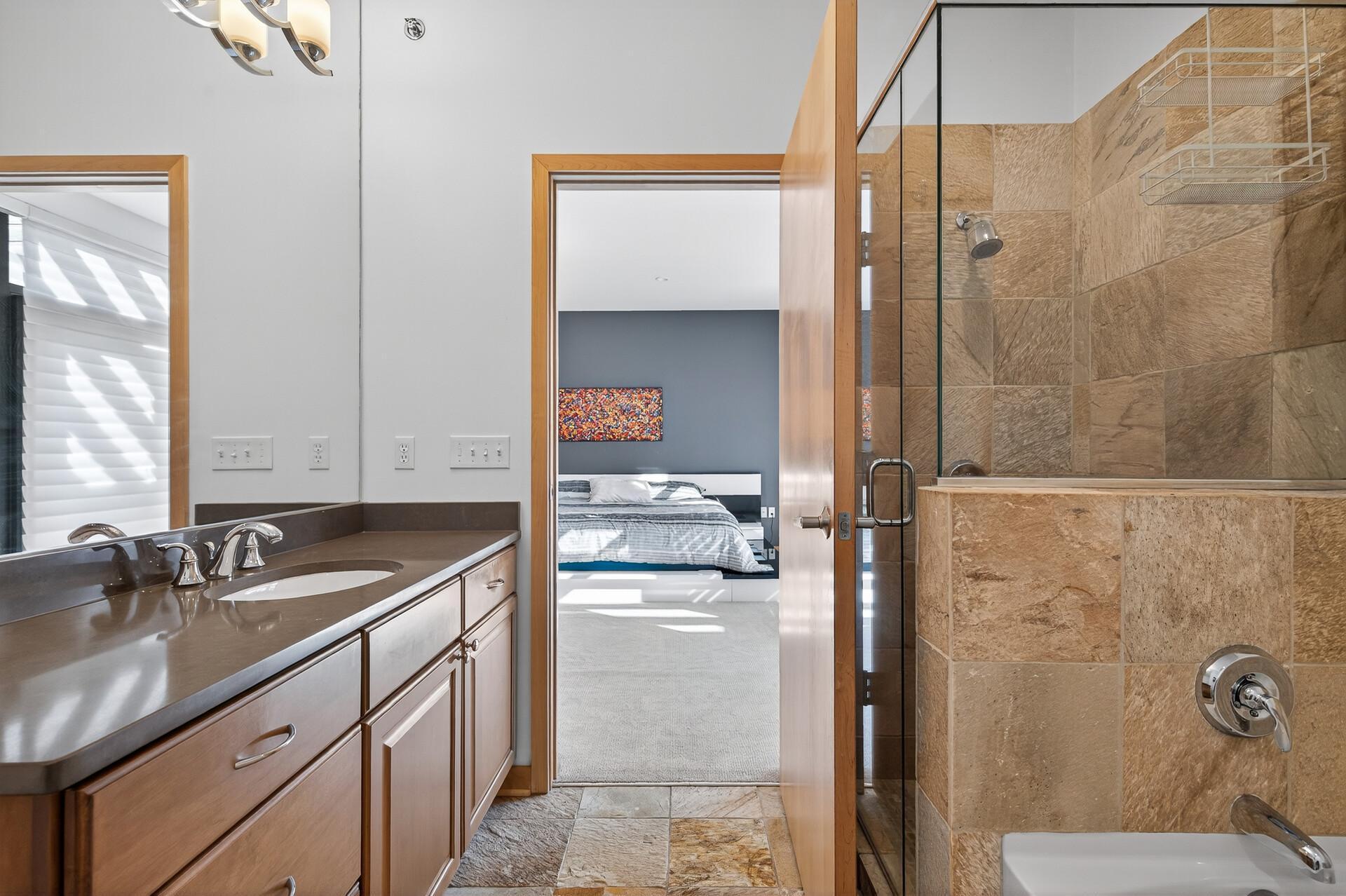 3104 W Lake Street Unit: 405