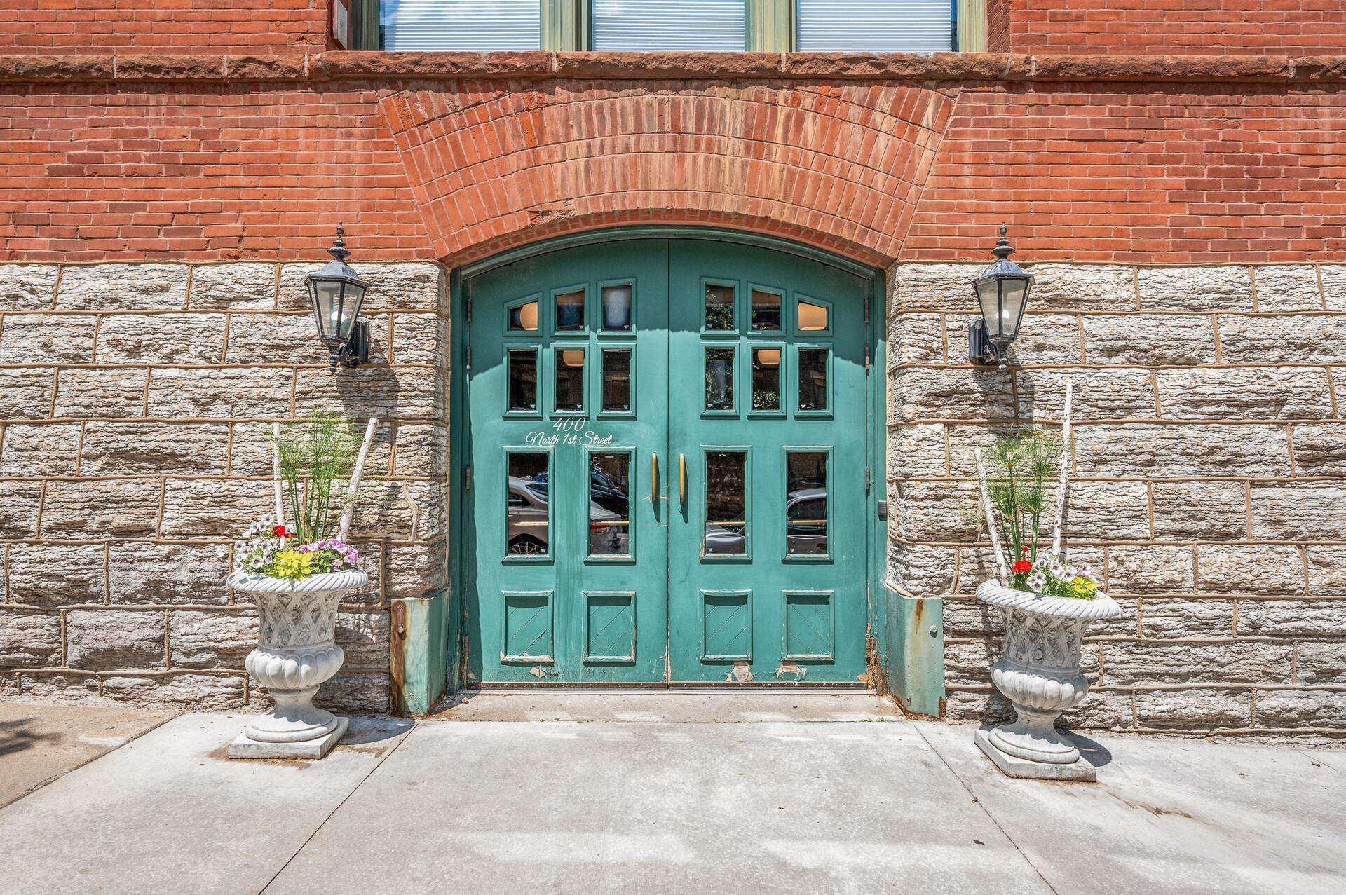 400 N 1st Street Unit: 611