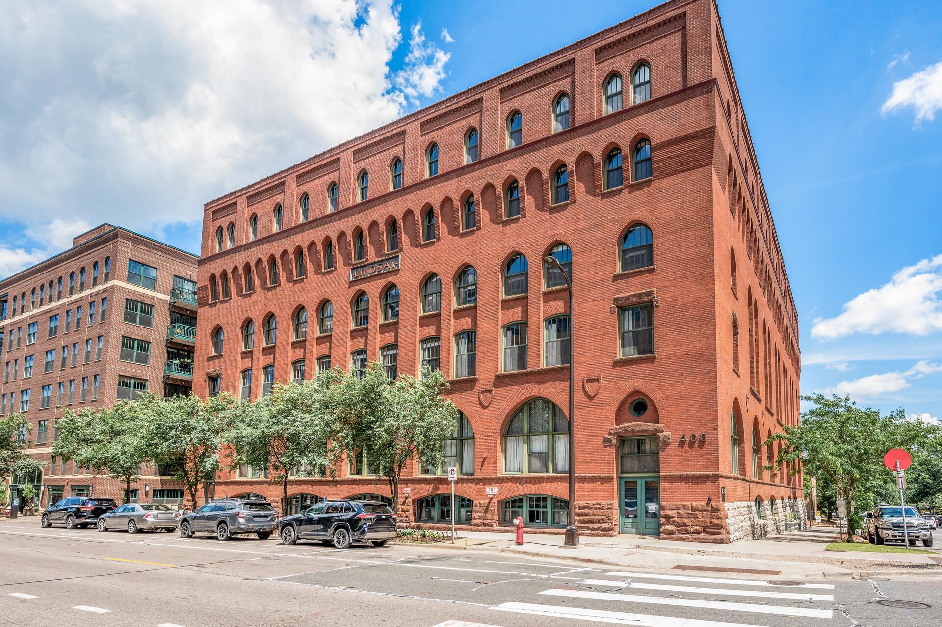 400 N 1st Street Unit: 611