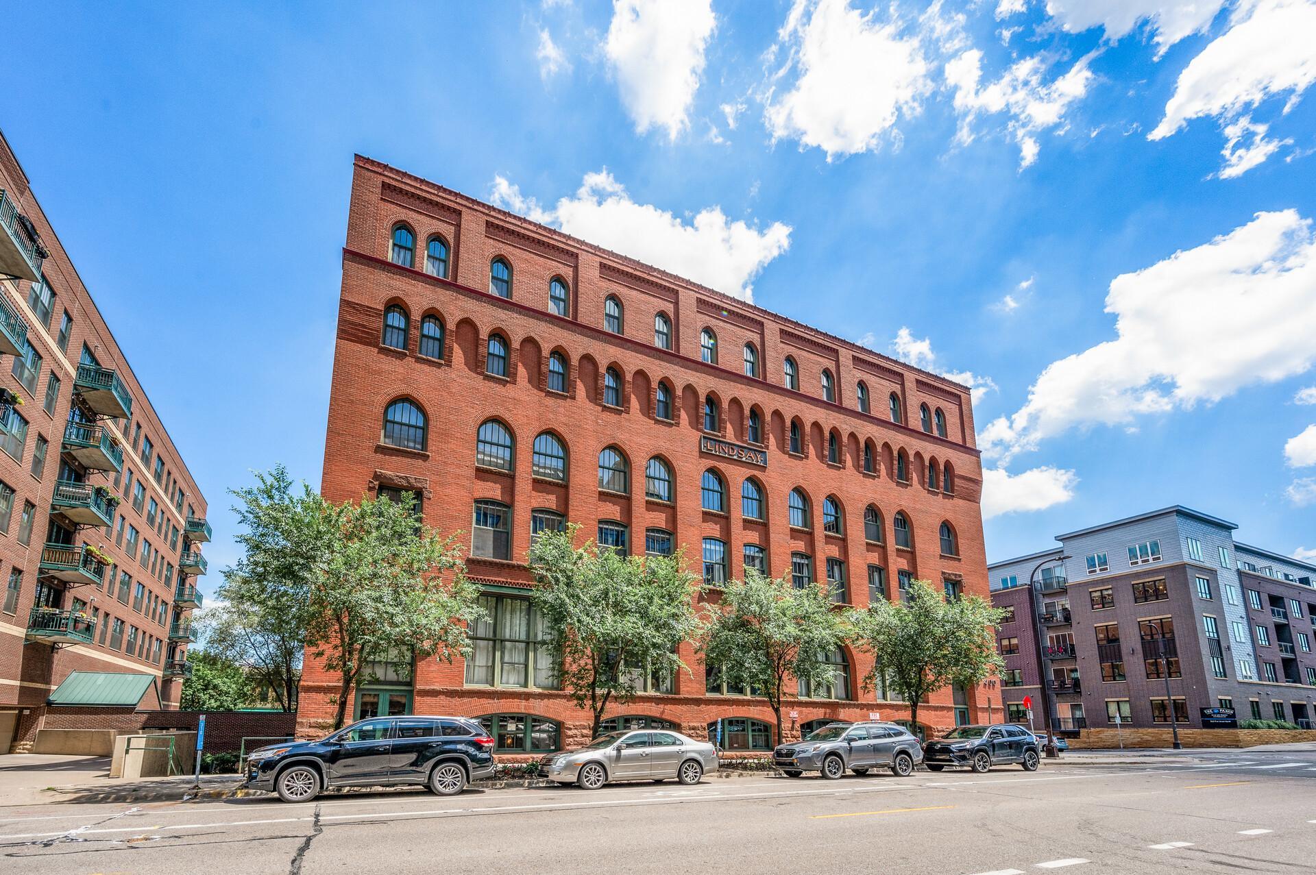 400 N 1st Street Unit: 611