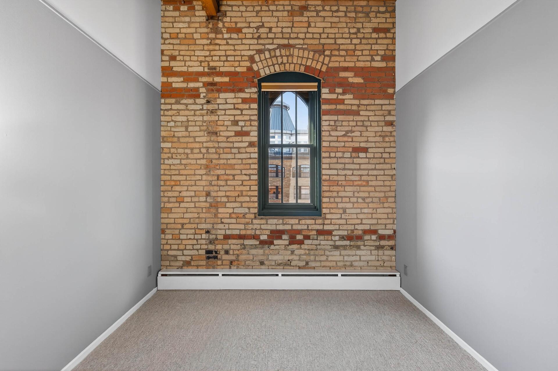 400 N 1st Street Unit: 611