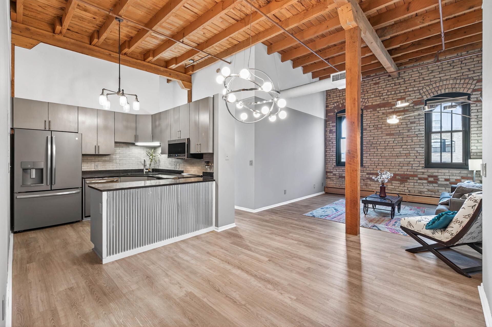 400 N 1st Street Unit: 611