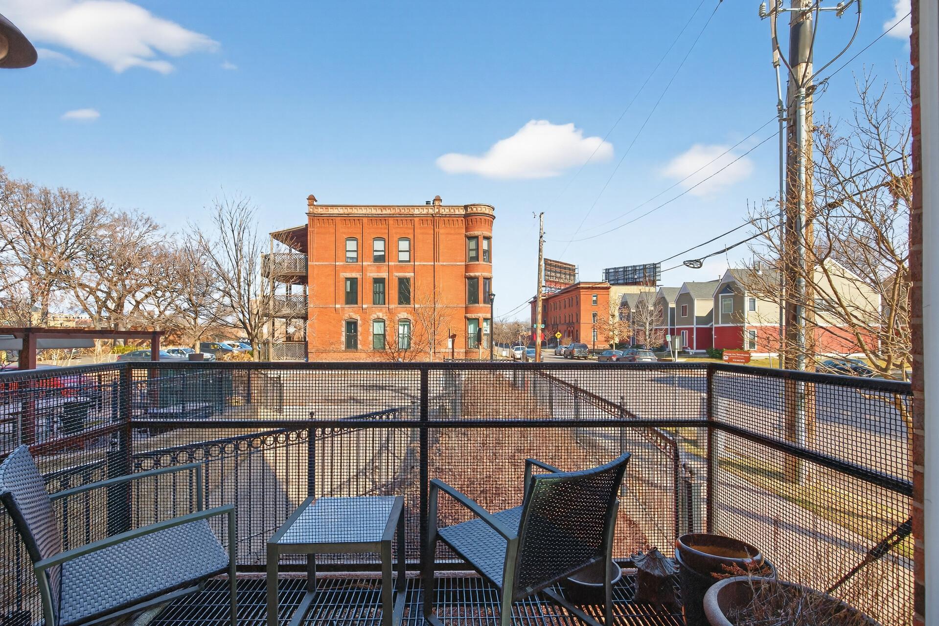 314 E 18th Street