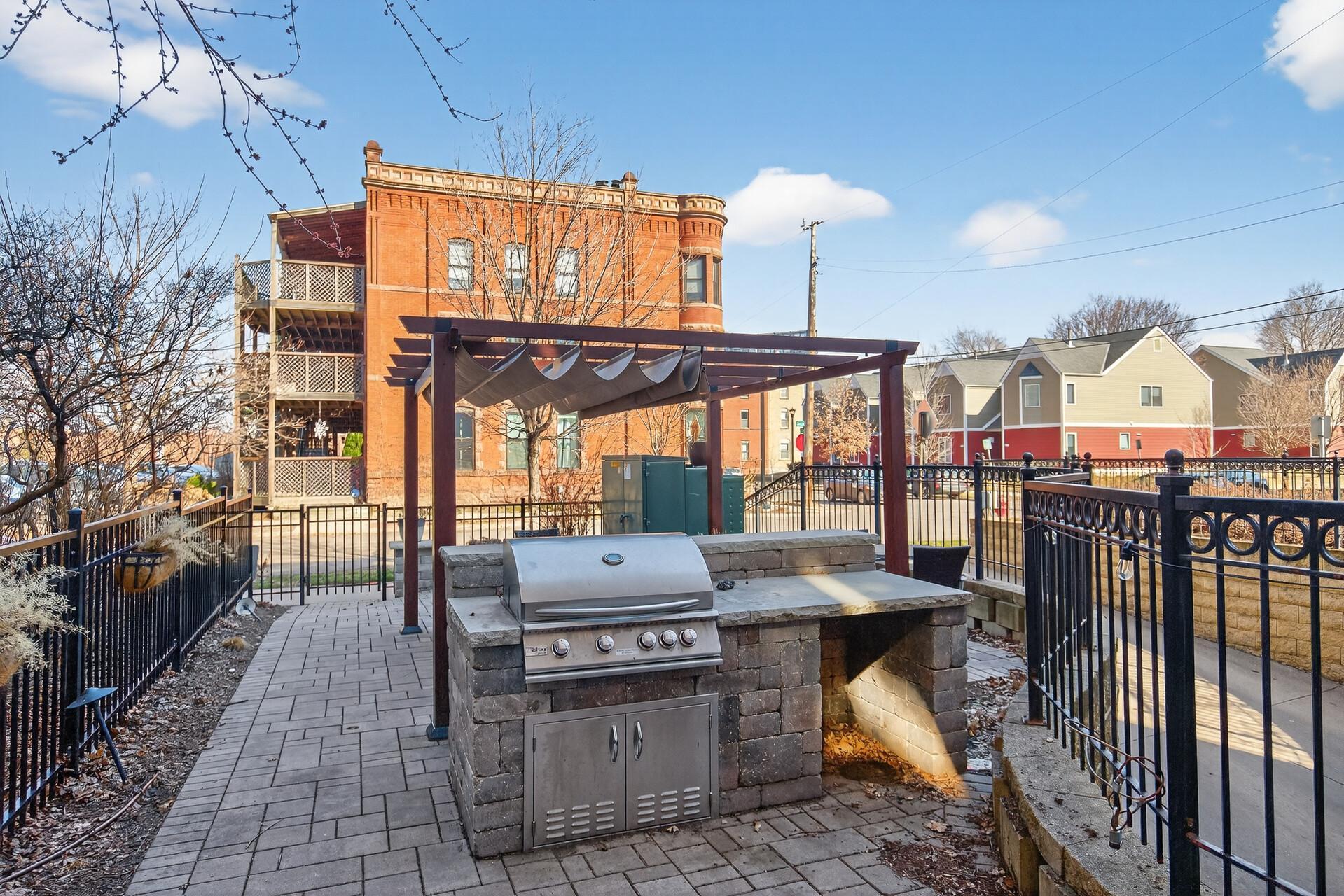 314 E 18th Street