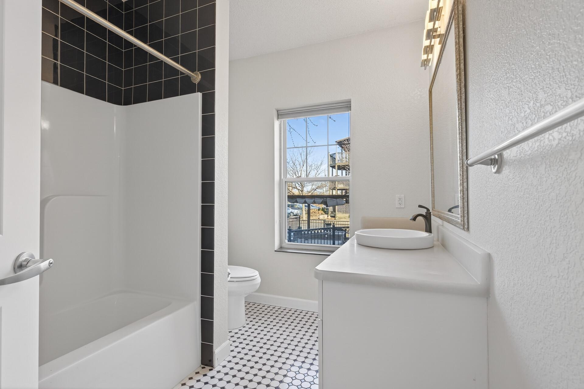 314 E 18th Street