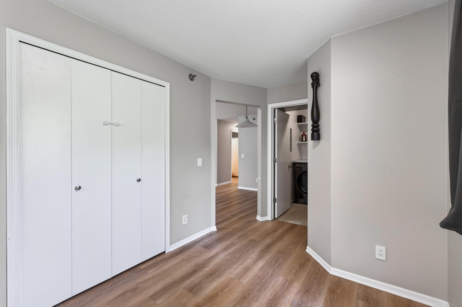 2494 Wilshire Court