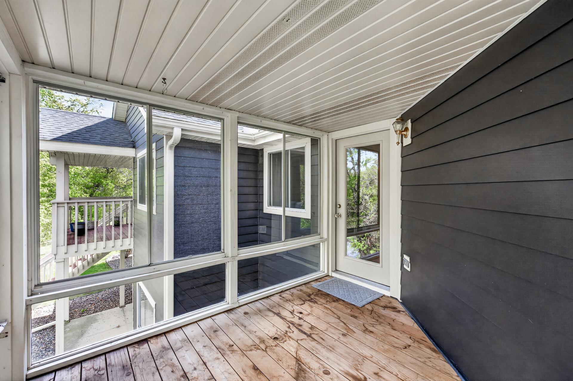 2494 Wilshire Court