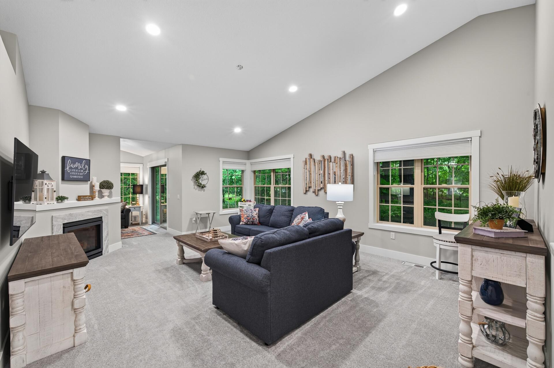10868 Woodland Drive