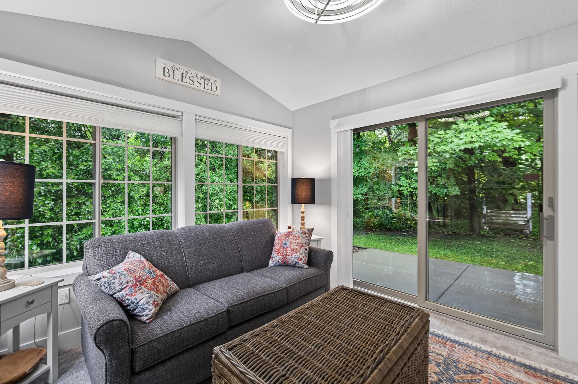 10868 Woodland Drive