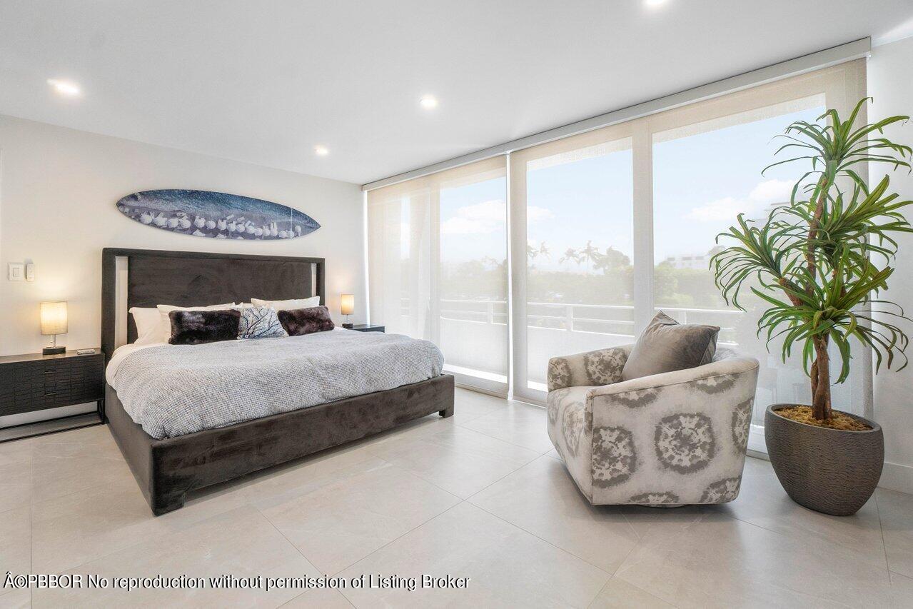 2784 S Ocean Boulevard, 105S