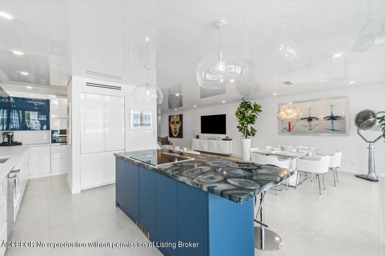 2784 S Ocean Boulevard, 105S