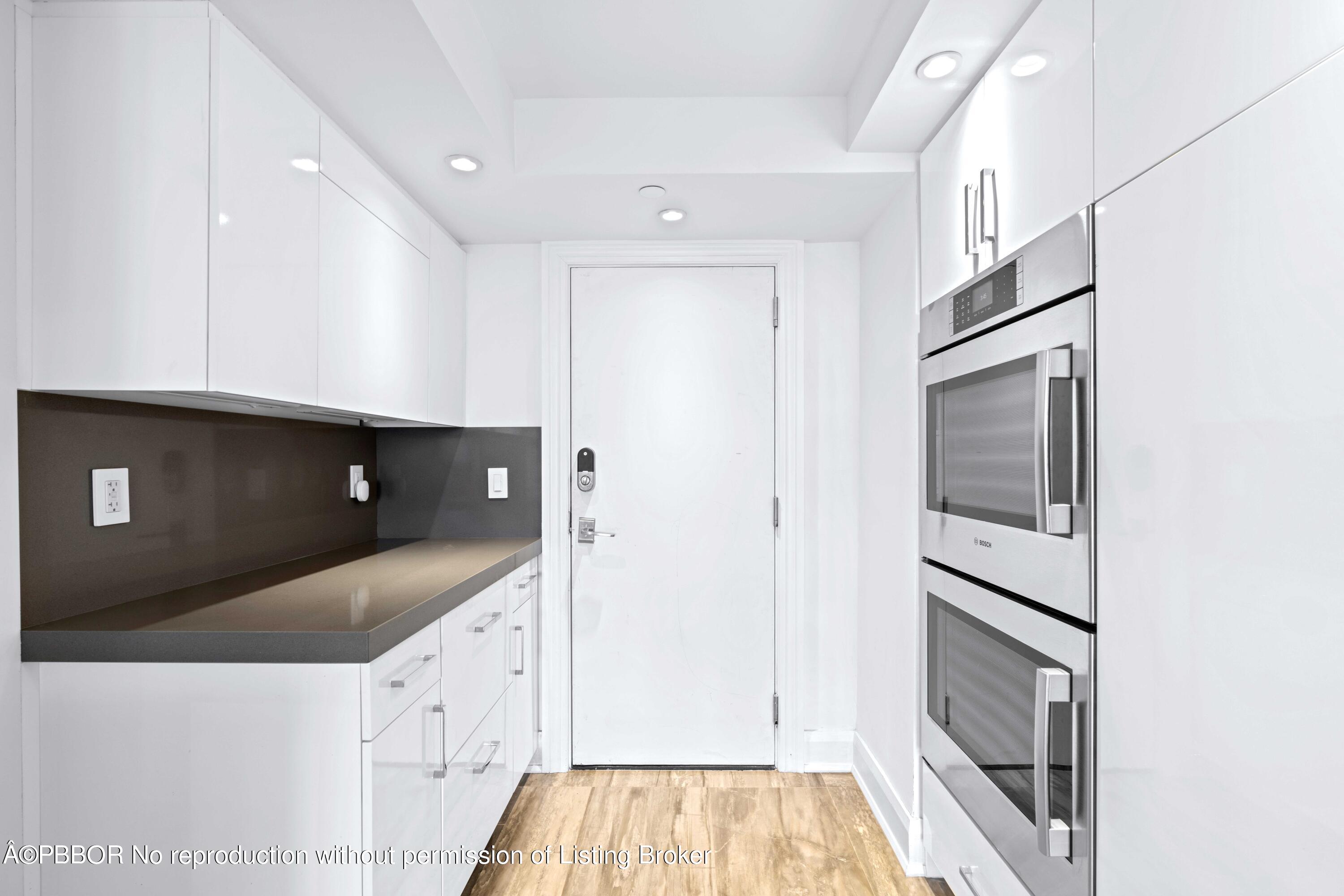 400 N Flagler Drive, PH-D2