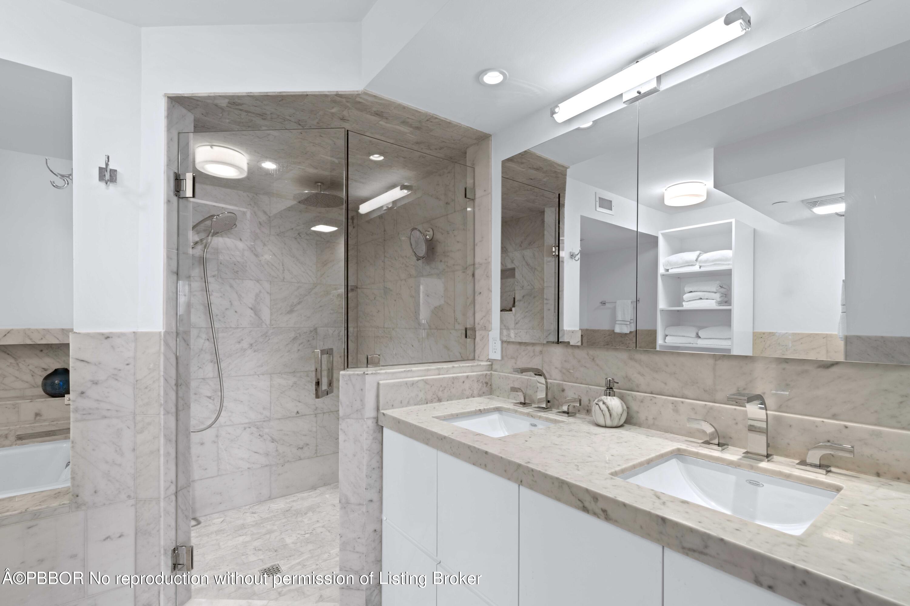 400 N Flagler Drive, PH-D2