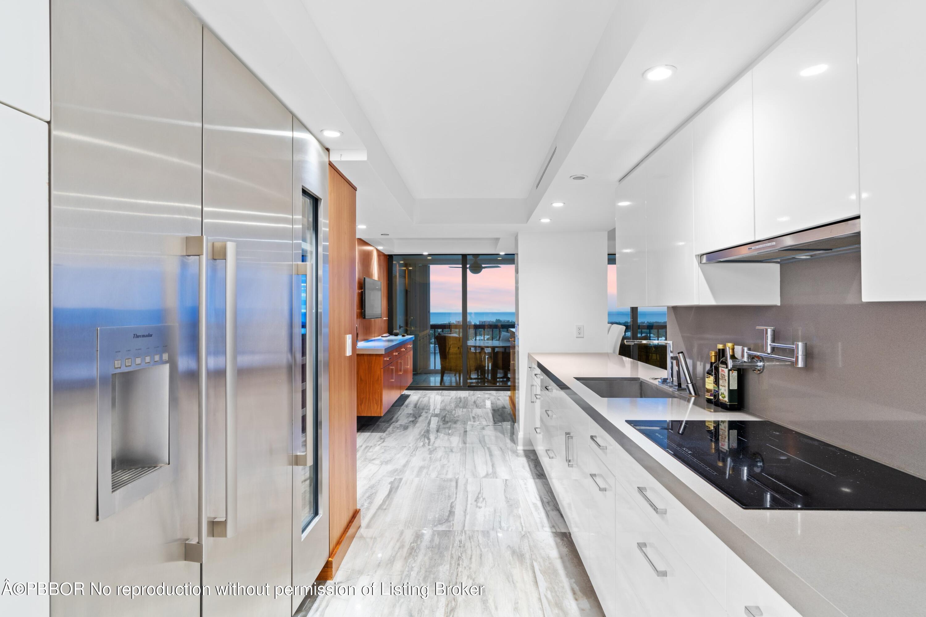 400 N Flagler Drive, PH-D2