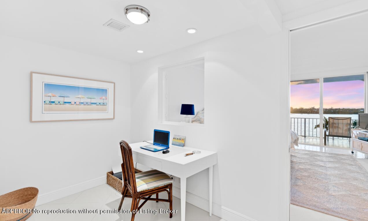 2784 S Ocean Boulevard, 402E