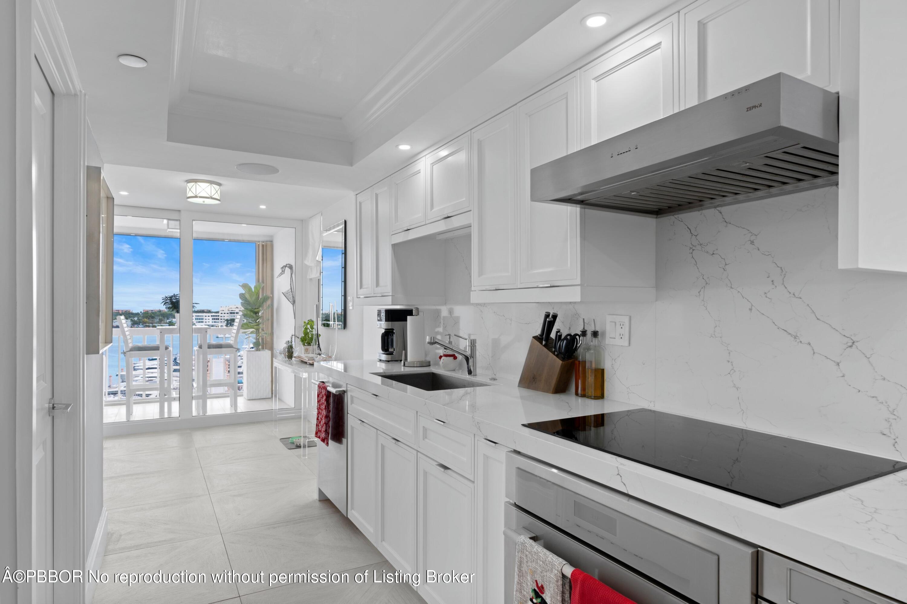 400 N Flagler Drive, 906