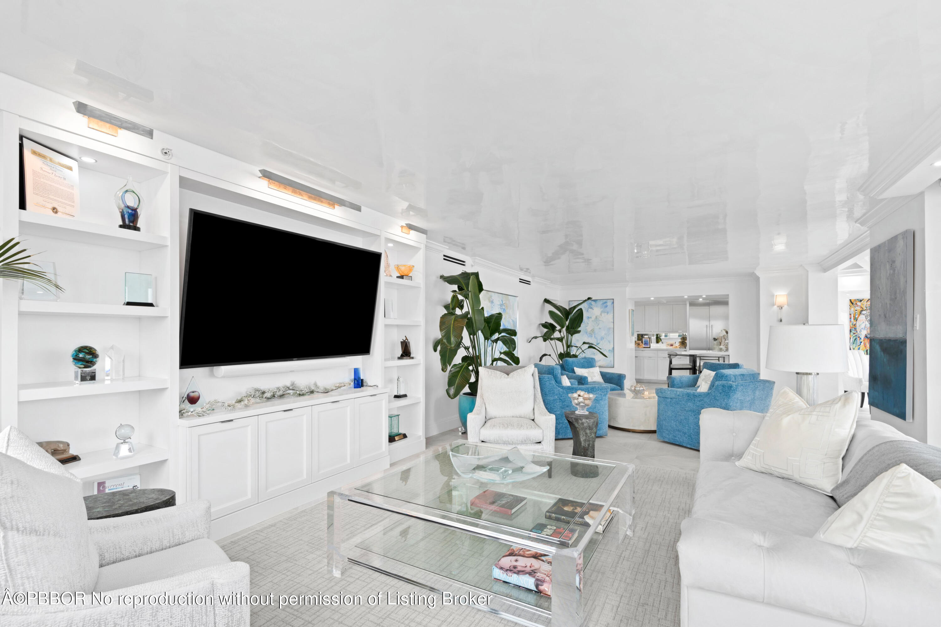 400 N Flagler Drive, 906