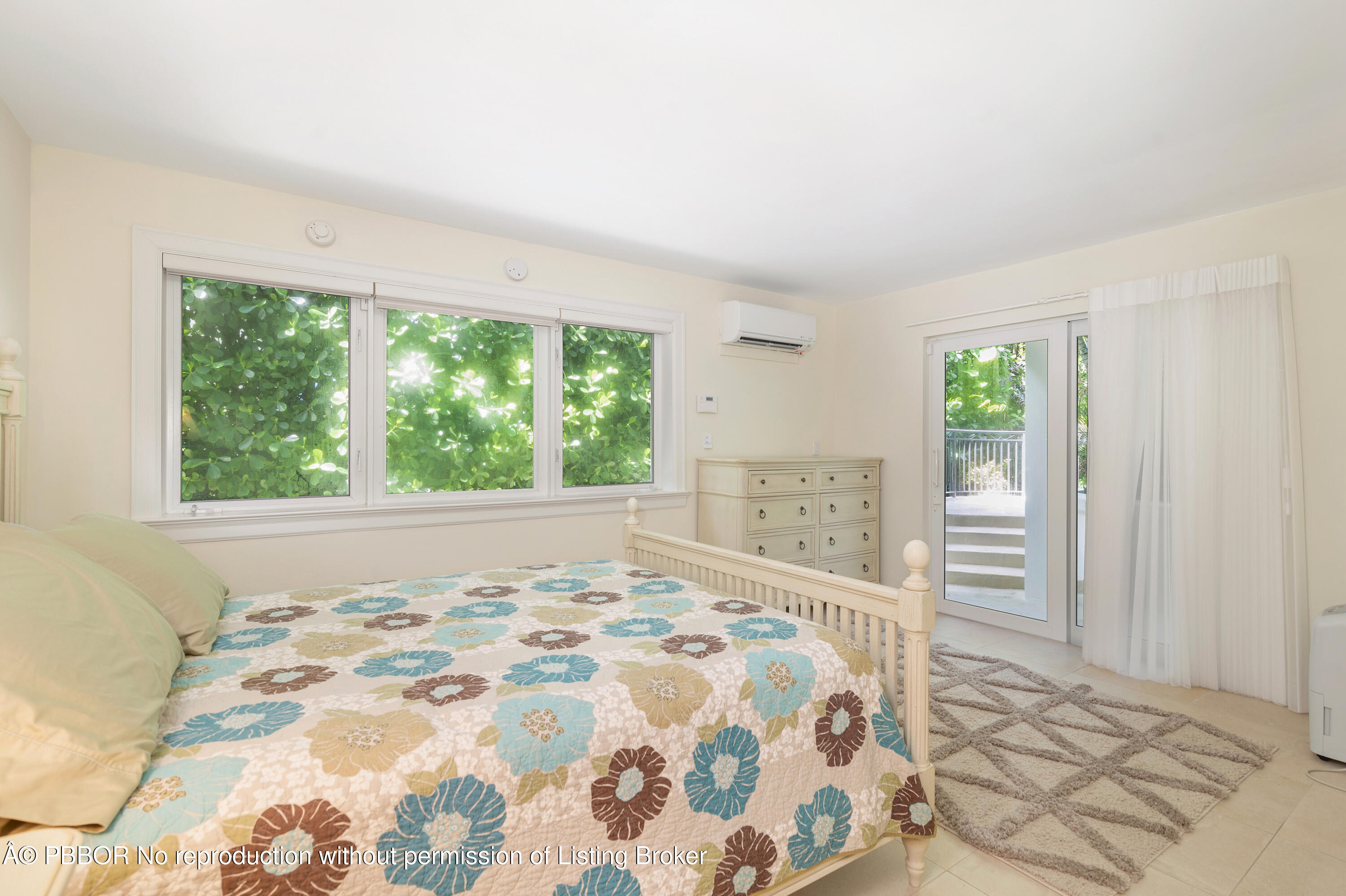 1426 N ocean Boulevard