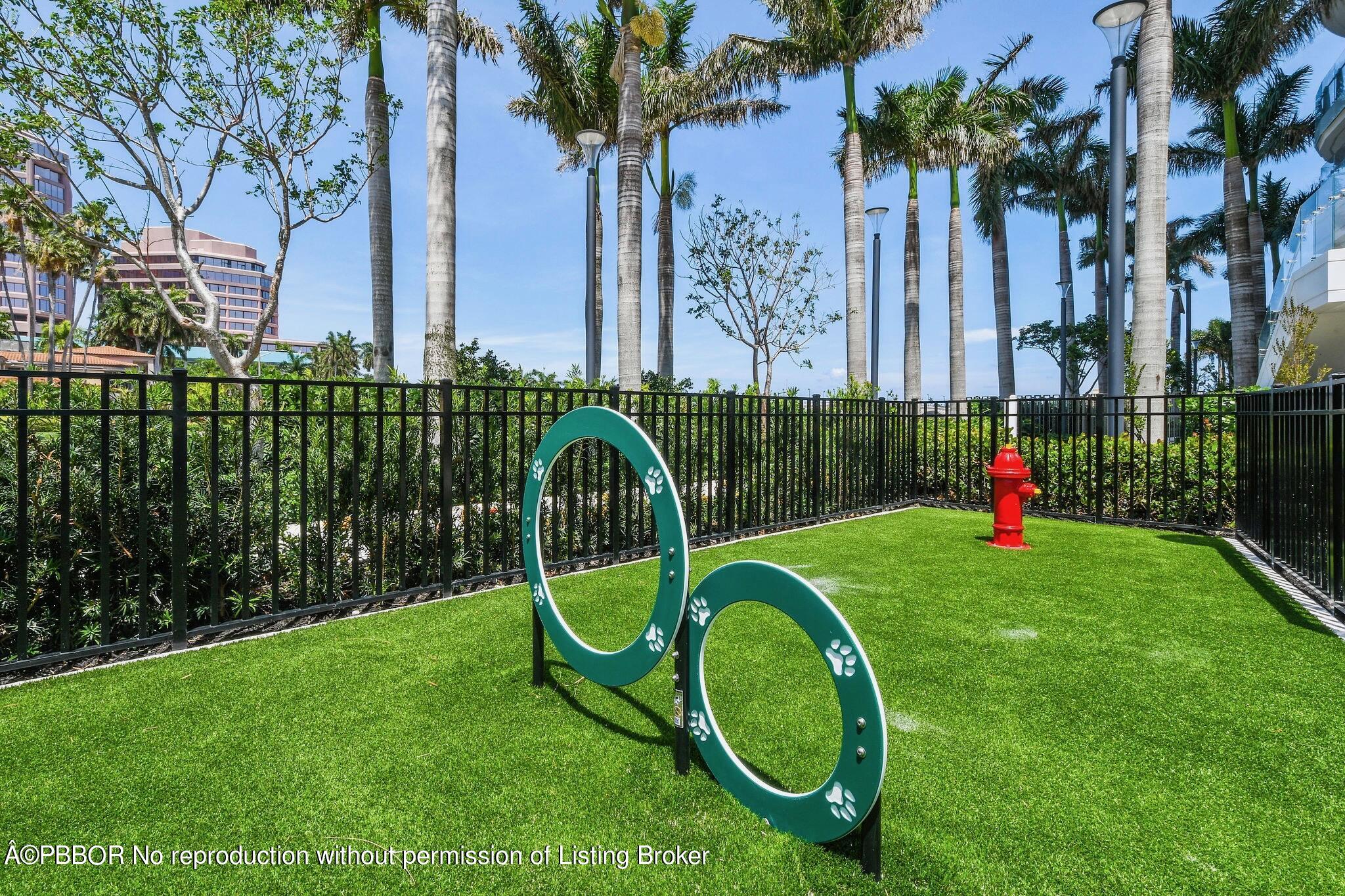 1100 S Flagler Drive, 1401