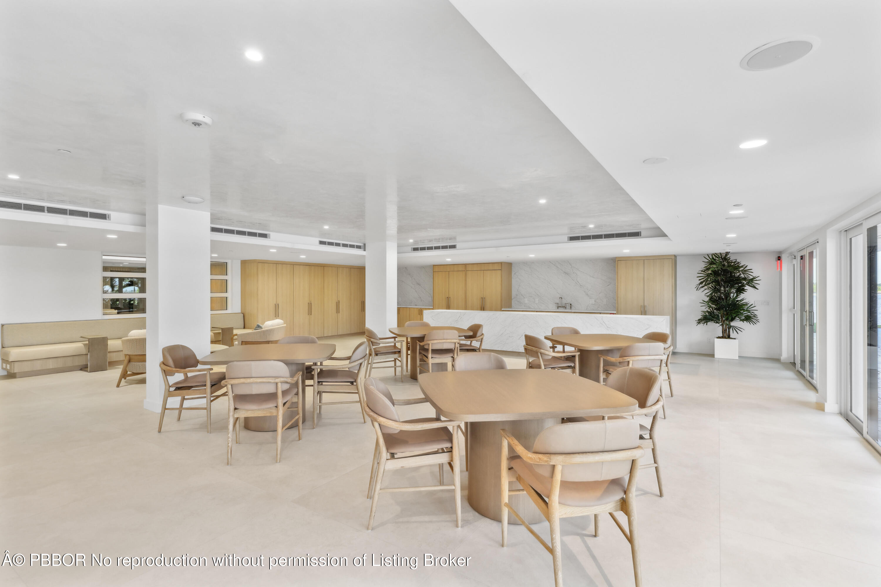 2784 S Ocean Boulevard, 105S