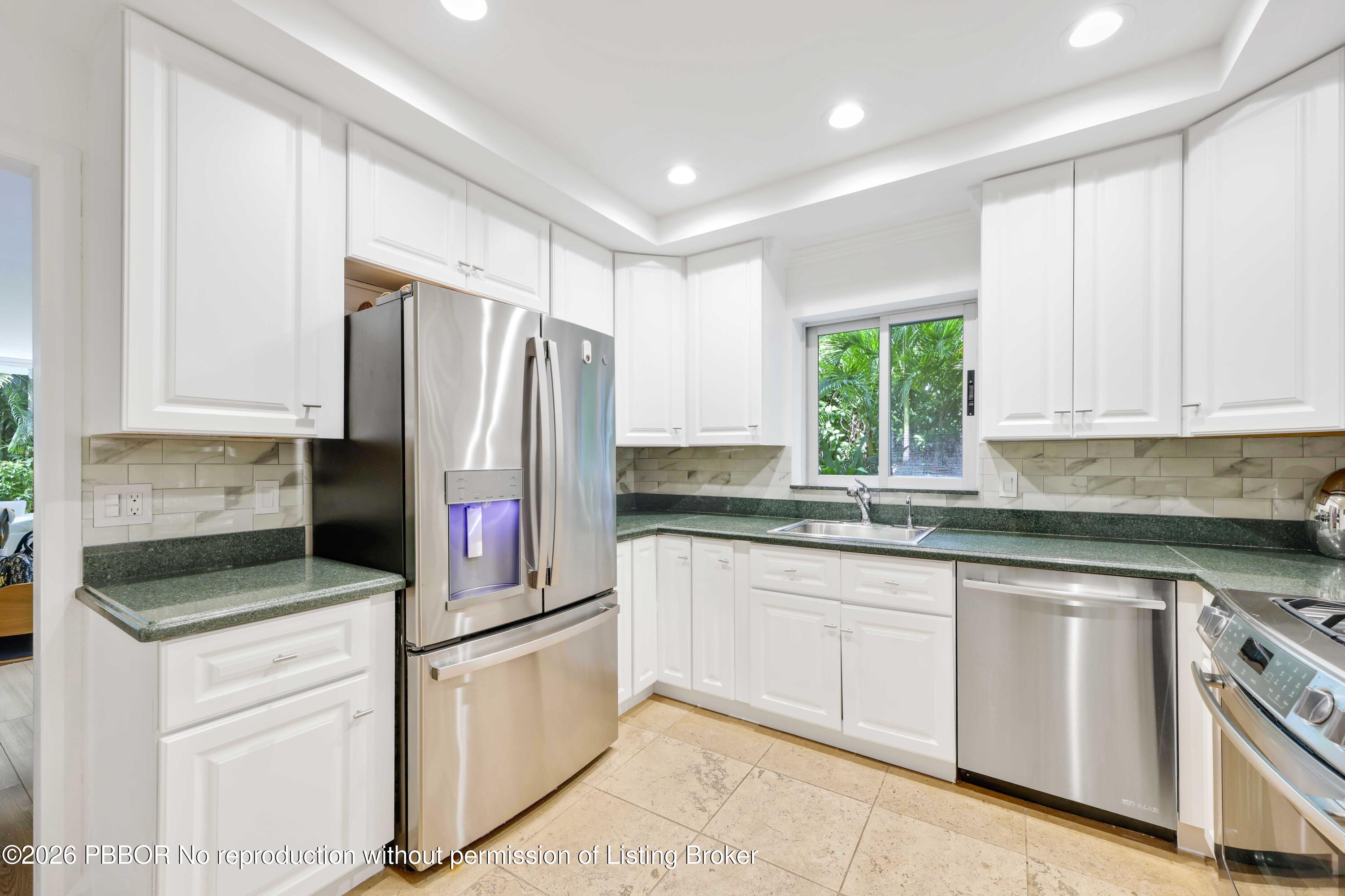 429 Australian Avenue 3