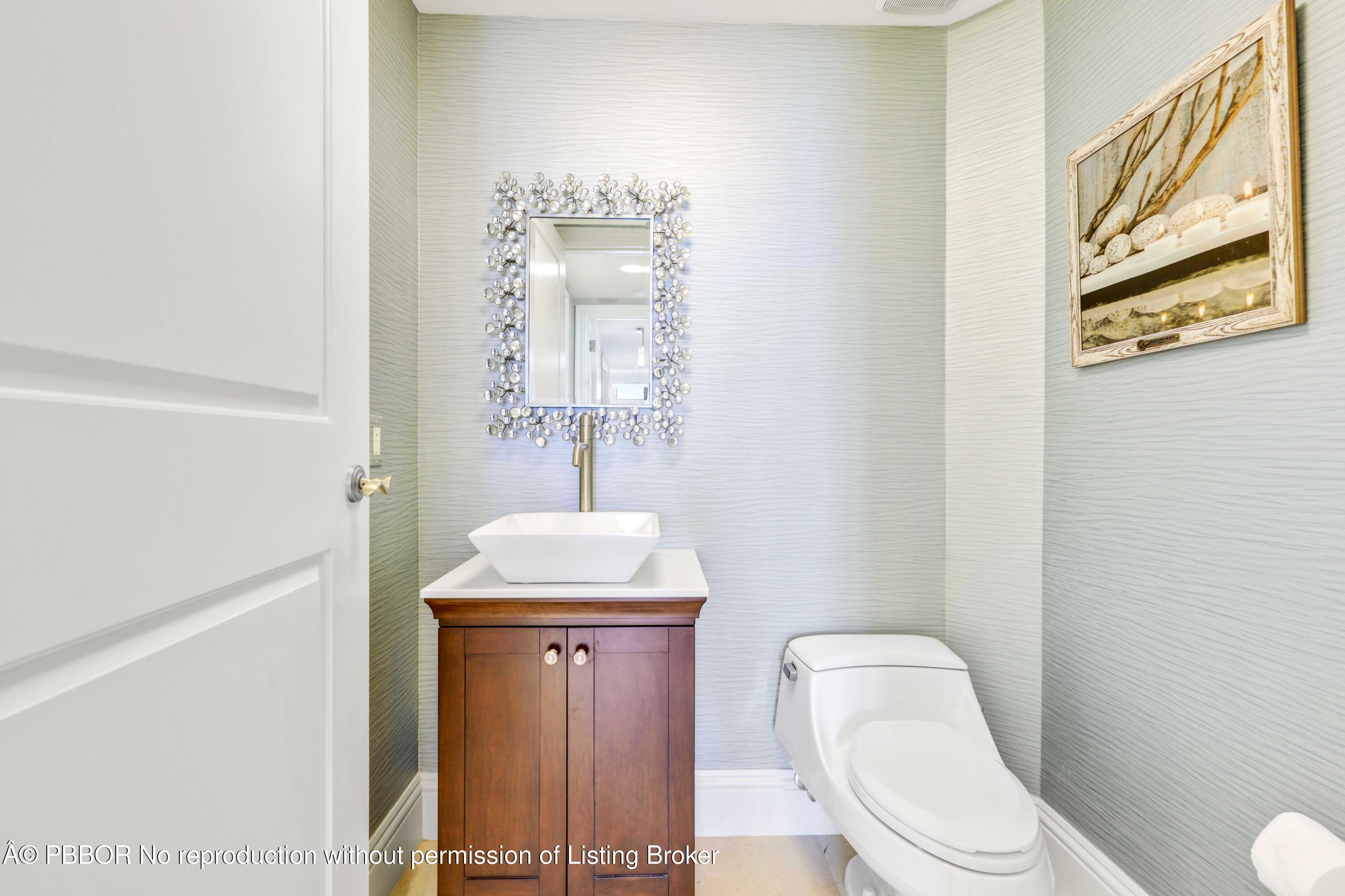 2700 N Ocean Drive APT 905B