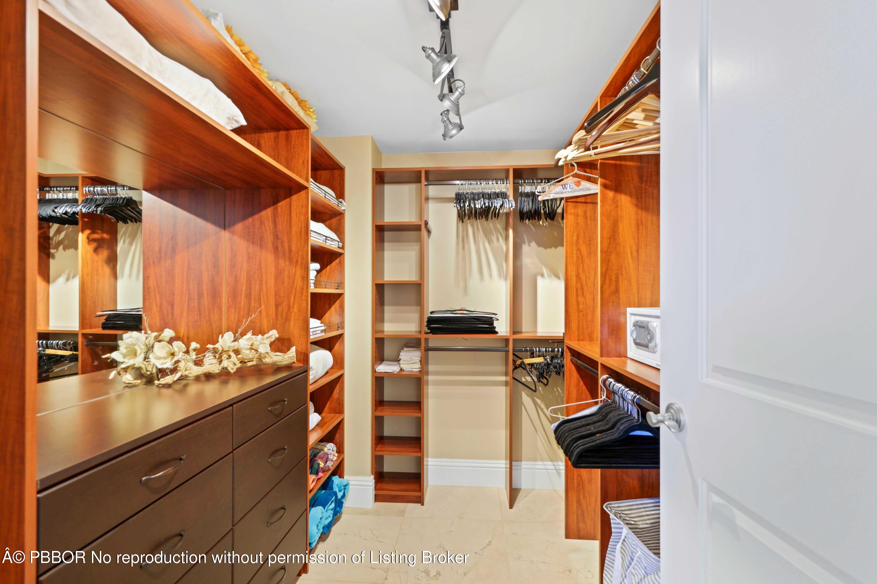 2700 N Ocean Drive APT 905B