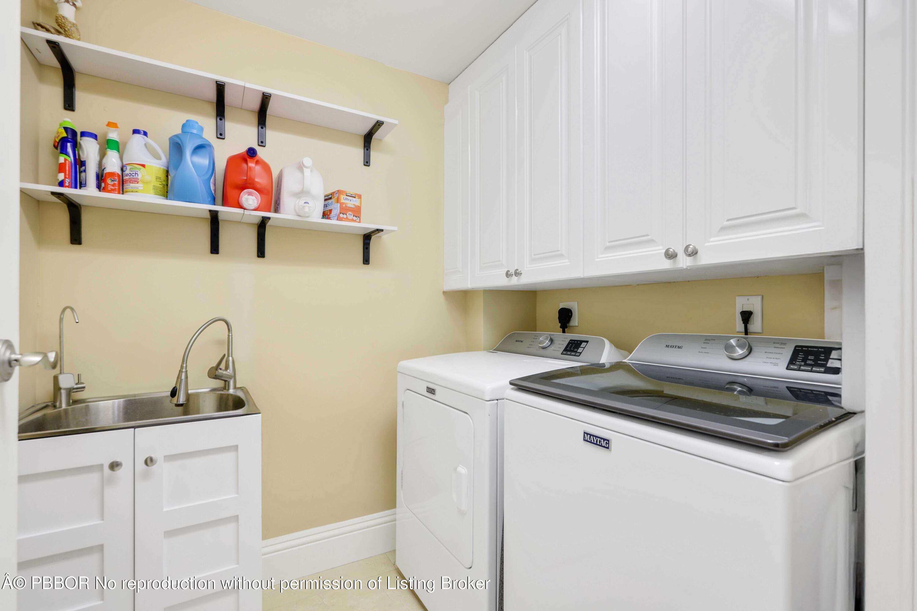 2700 N Ocean Drive APT 905B